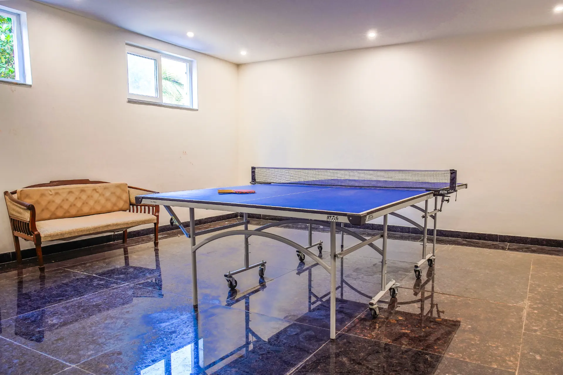 Veera Marina | Charming 3-BHK Apt Near Candolim Beach With Common Pools & Lift — photo 11