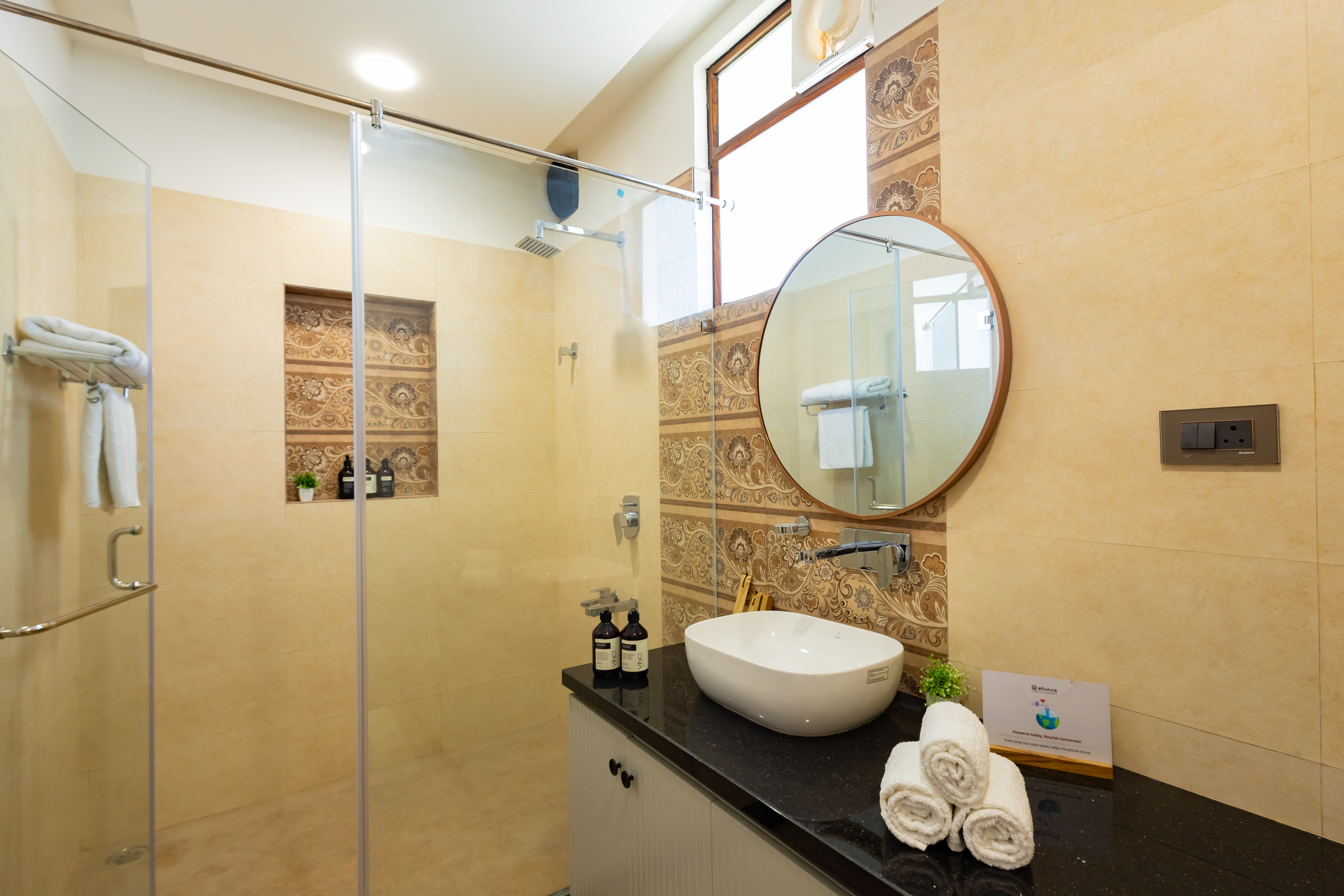 Lush Haven | Chic 4-BHK Retreat with Private Pool, Terrace & Landscaped Garden | Pet-friendly — photo 19