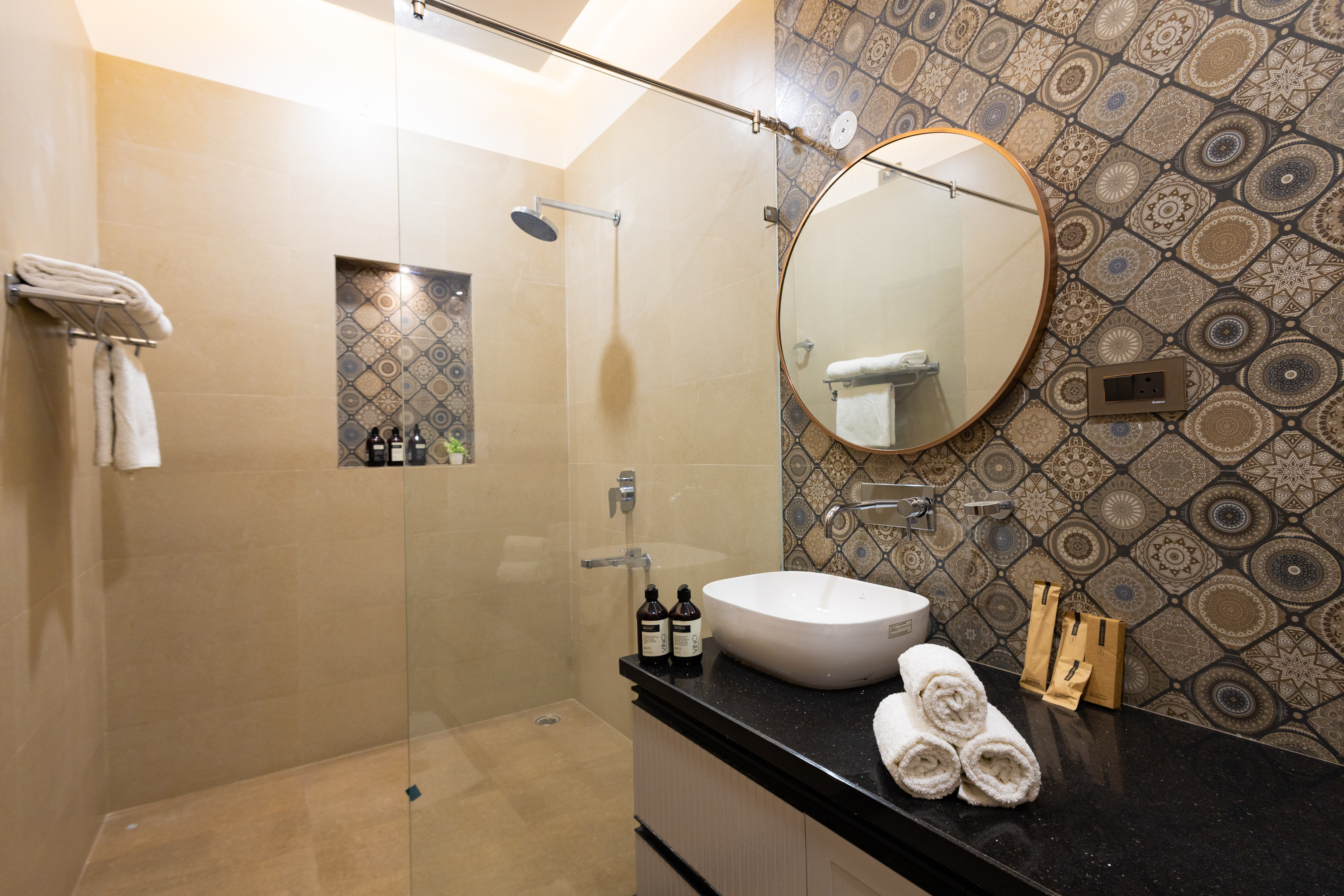Lush Haven | Chic 4-BHK Retreat with Private Pool, Terrace & Landscaped Garden | Pet-friendly — photo 17