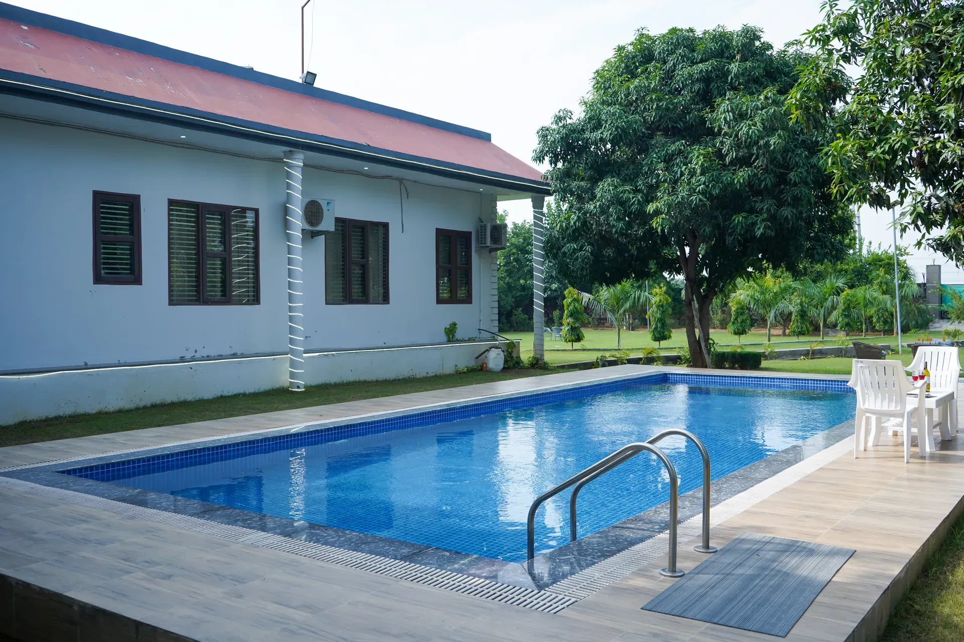 Ashirwad Farms | Pet-friendly 5-BHK Retreat With Private Pool & Garden — photo 5
