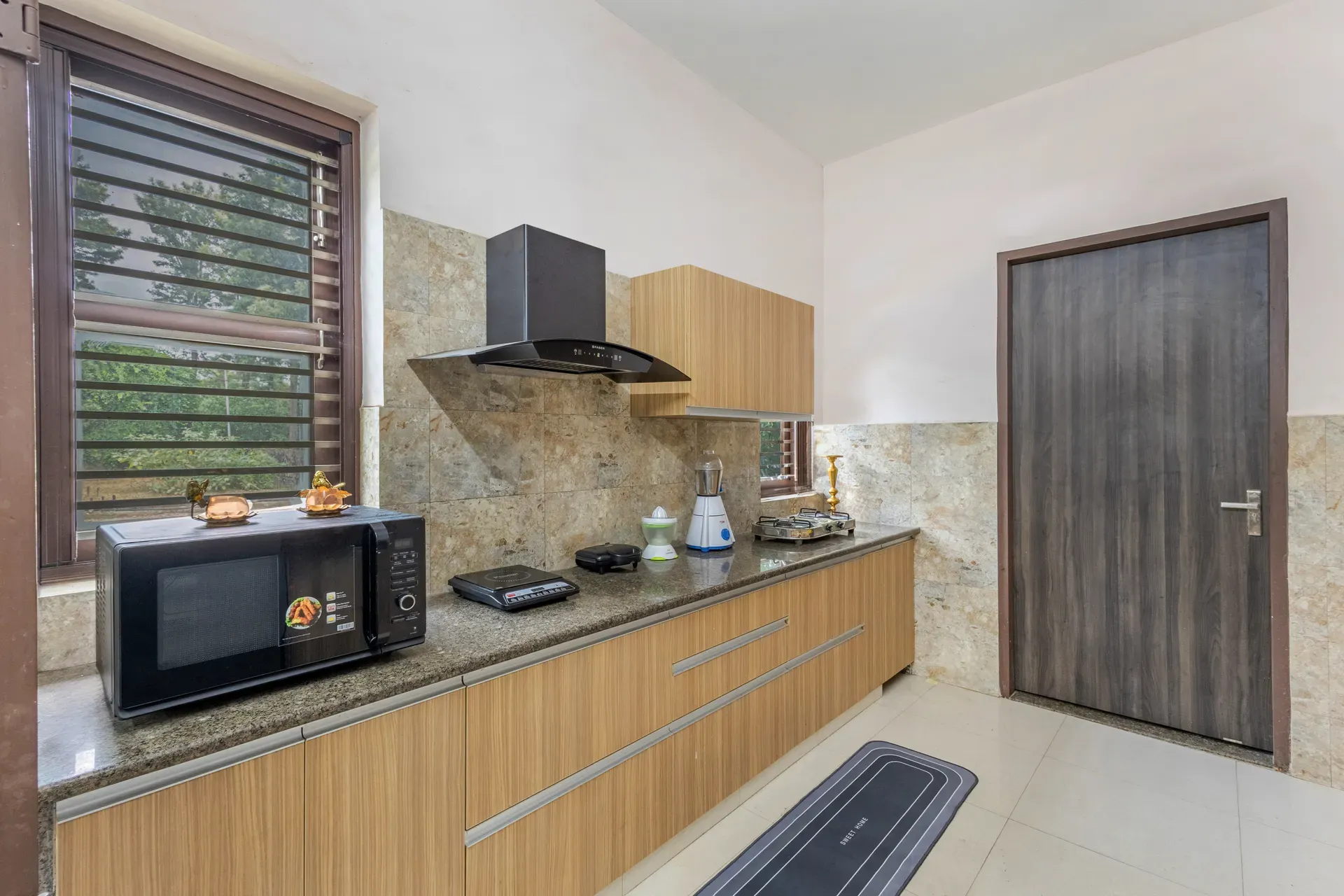 Ashirwad Farms | Pet-friendly 5-BHK Retreat With Private Pool & Garden — photo 20