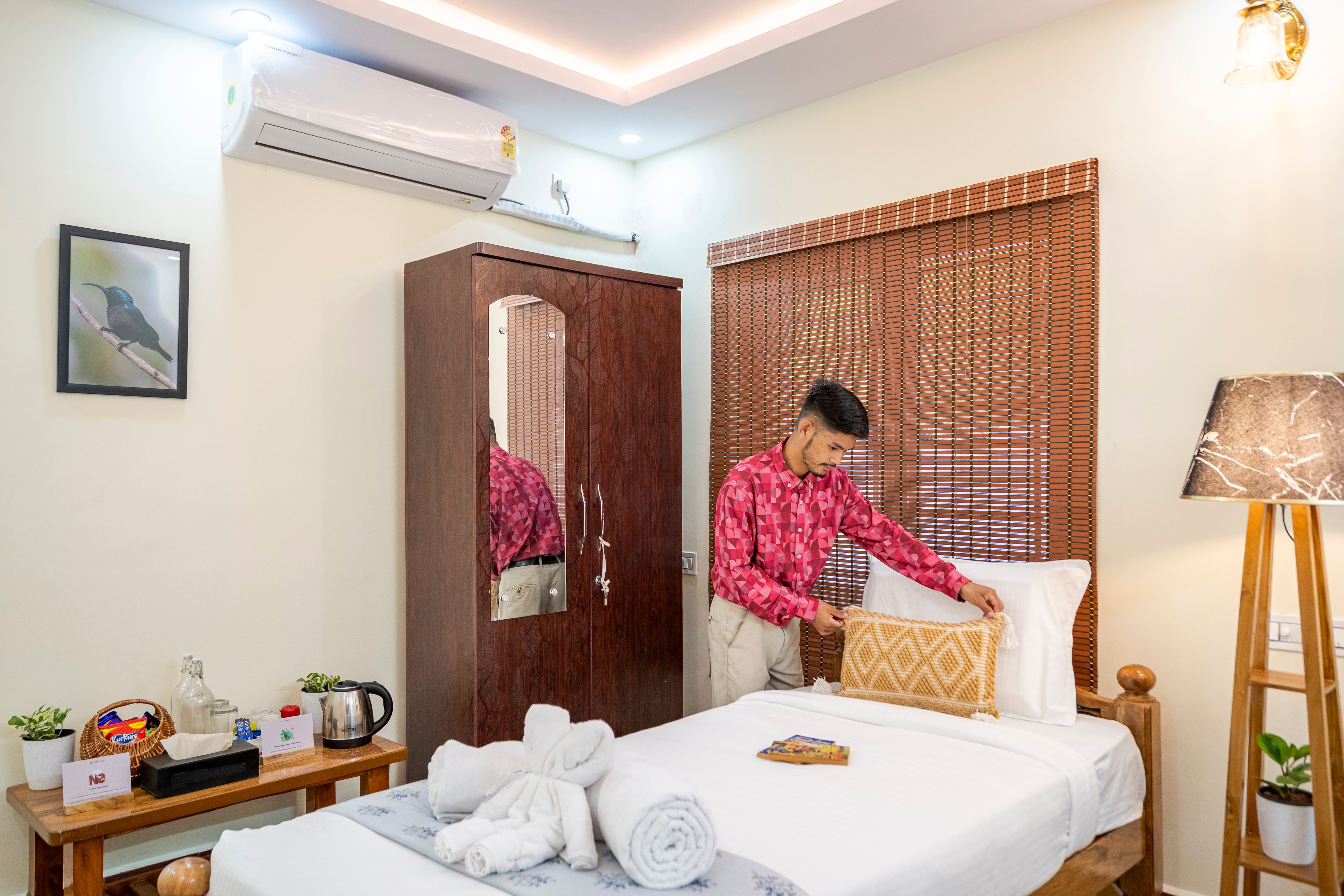 APR | 1 Pet-friendly suite Scenic view with Shared swimming pool, outdoor play area and Fire pit — photo 23