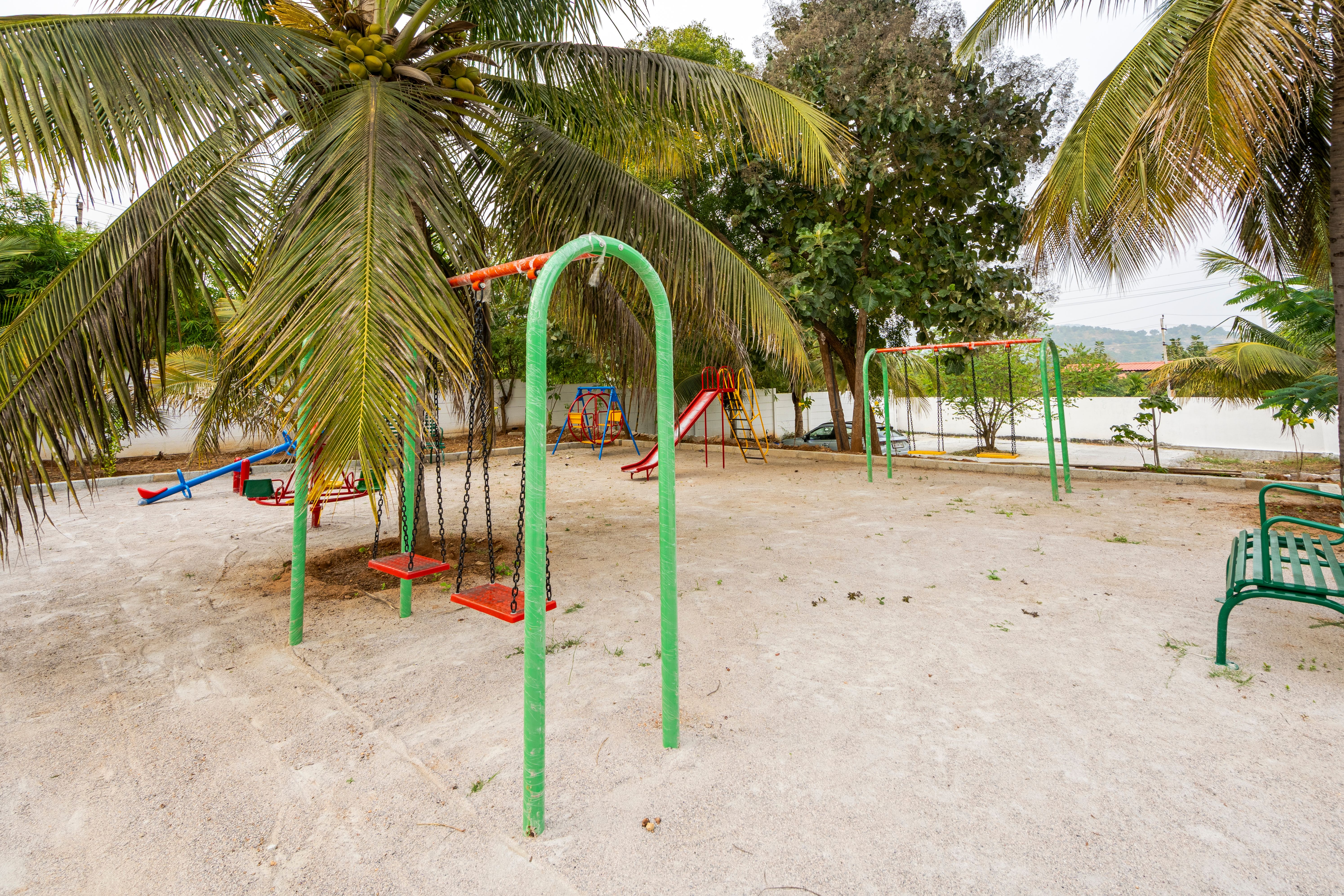 APR | 1 Pet-friendly suite Scenic view with Shared swimming pool, outdoor play area and Fire pit — photo 5