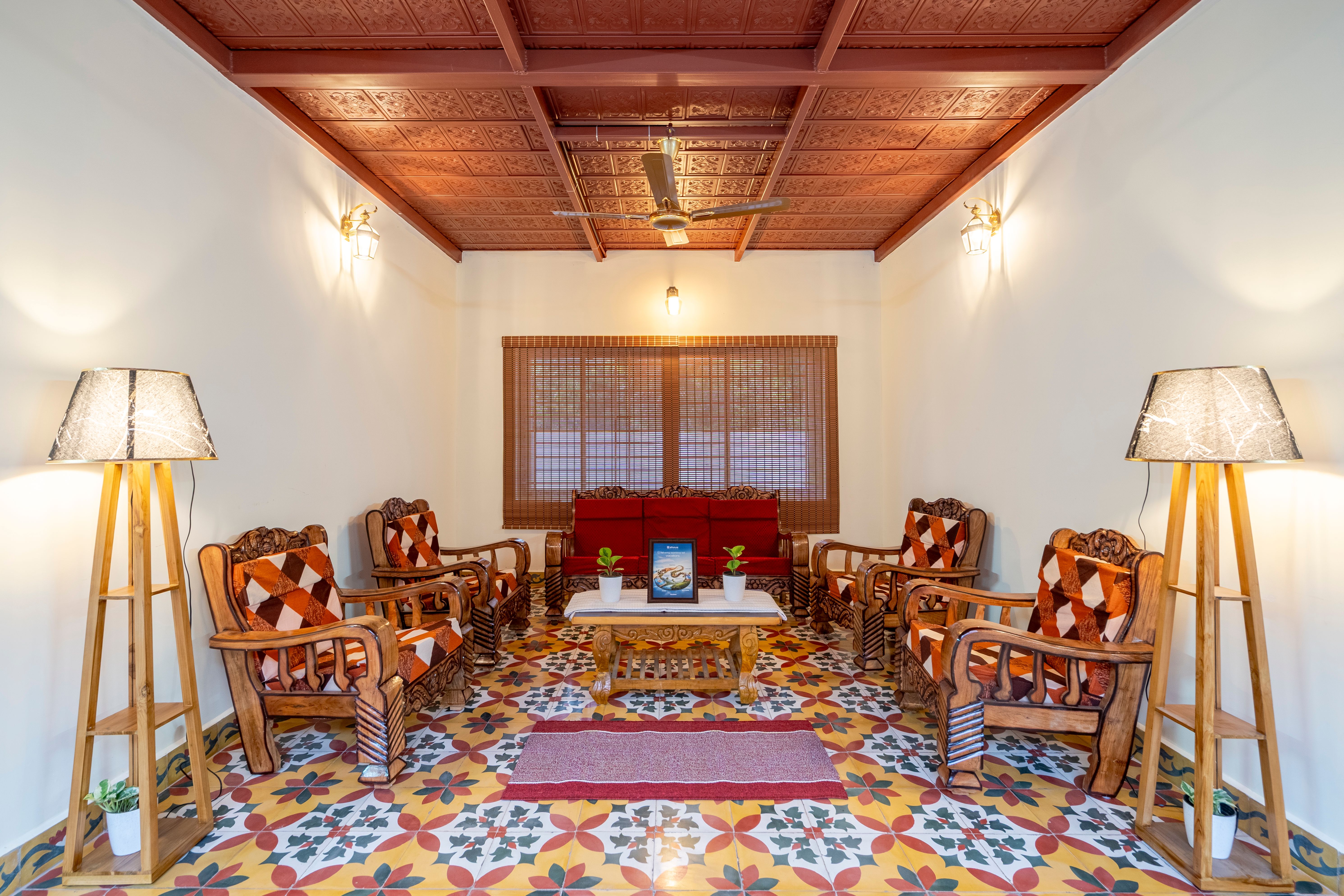 APR | 1 Pet-friendly suite Scenic view with Shared swimming pool, outdoor play area and Fire pit — photo 10