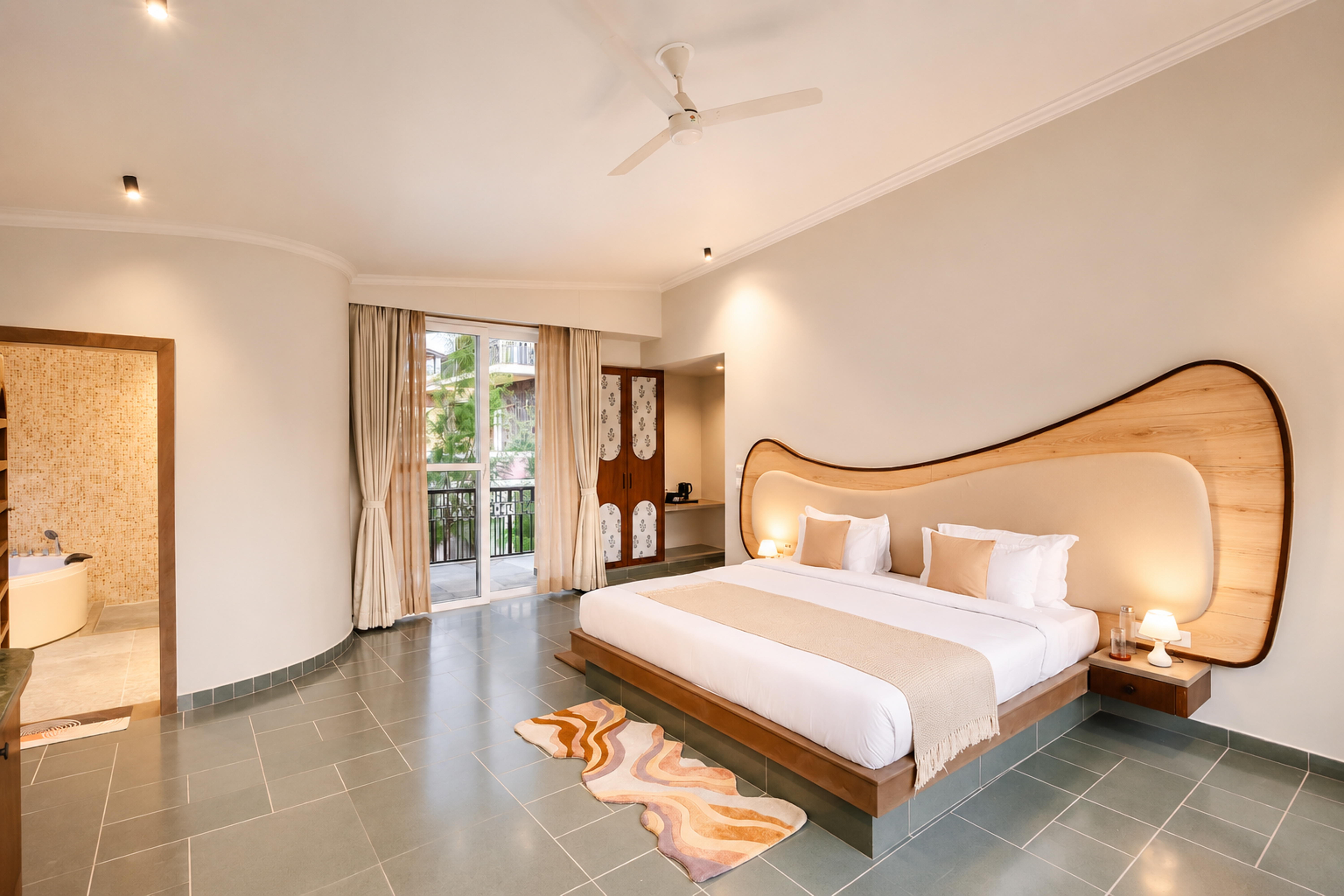 Raj Villas Aurelia | Pet-Friendly 1-Room Hotel Suite with Jacuzzi & Aravalli Hill Views — photo 7
