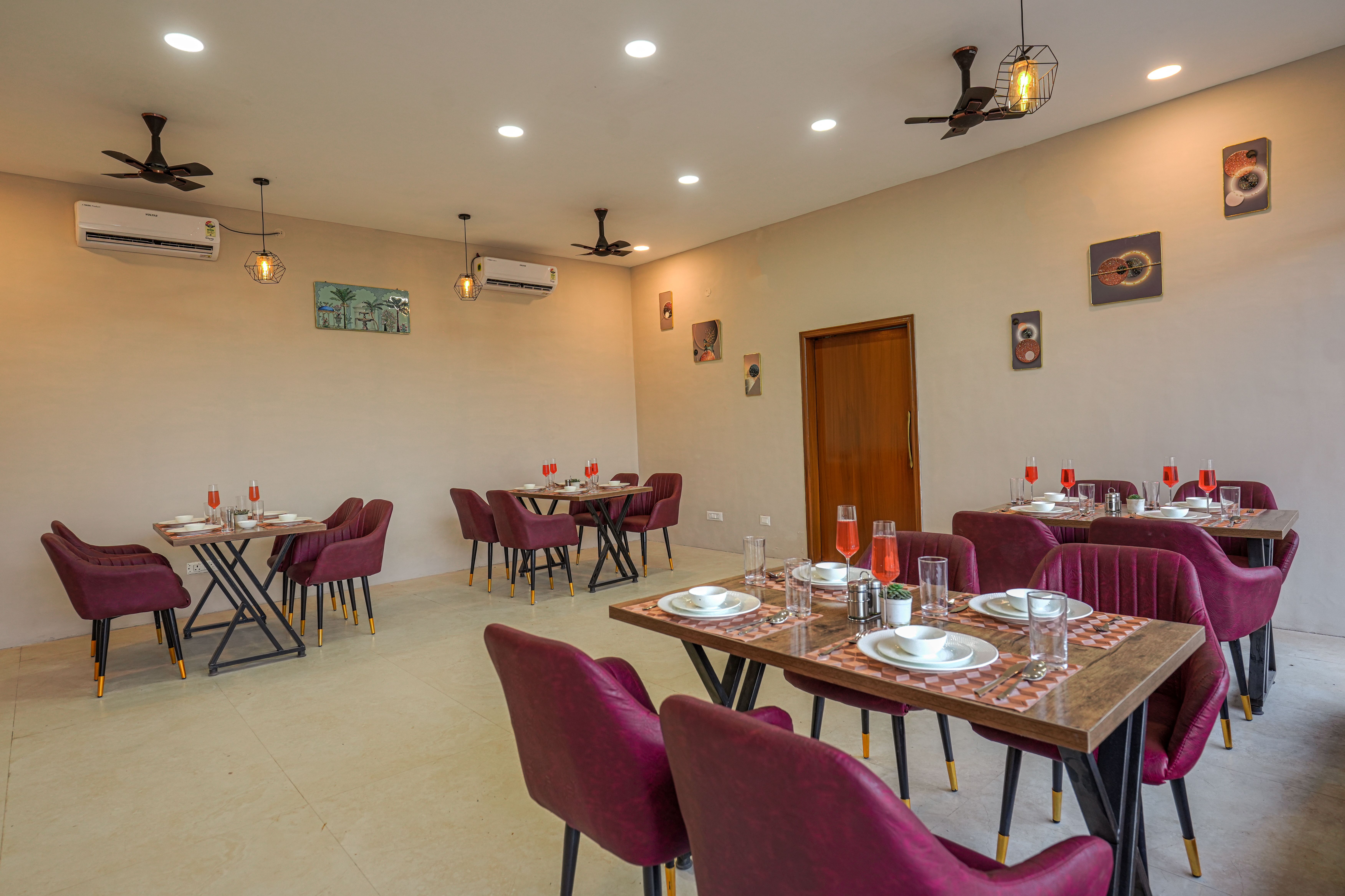 Pine View Resort | Pet-friendly Hilltop 1-Suite With Garden-Facing Balcony, Rooftop lounge, Restro & Game Zone — photo 30