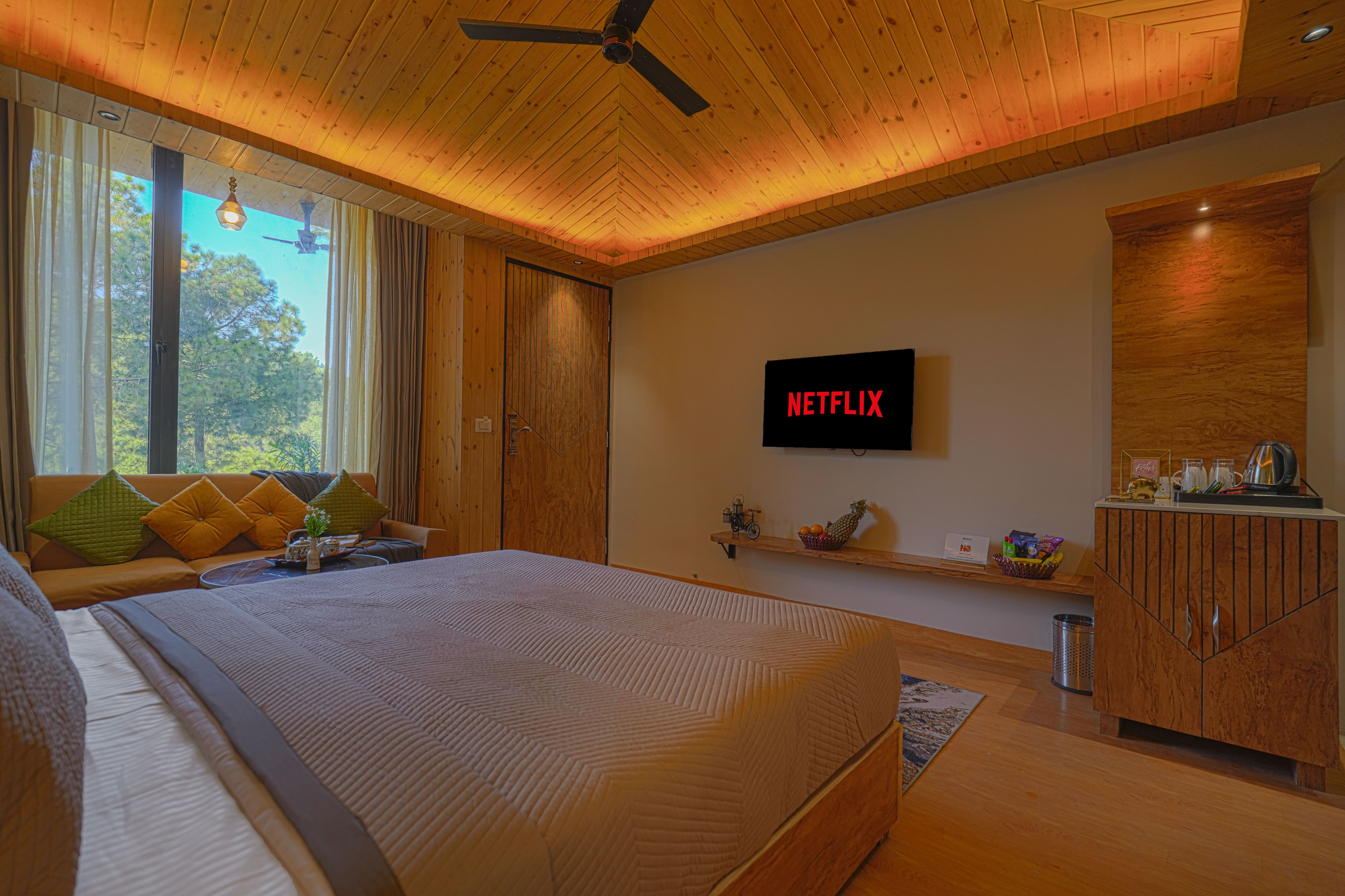 Pine View Resort | Pet-friendly Hilltop 1-Suite With Garden-Facing Balcony, Rooftop lounge, Restro & Game Zone — photo 16