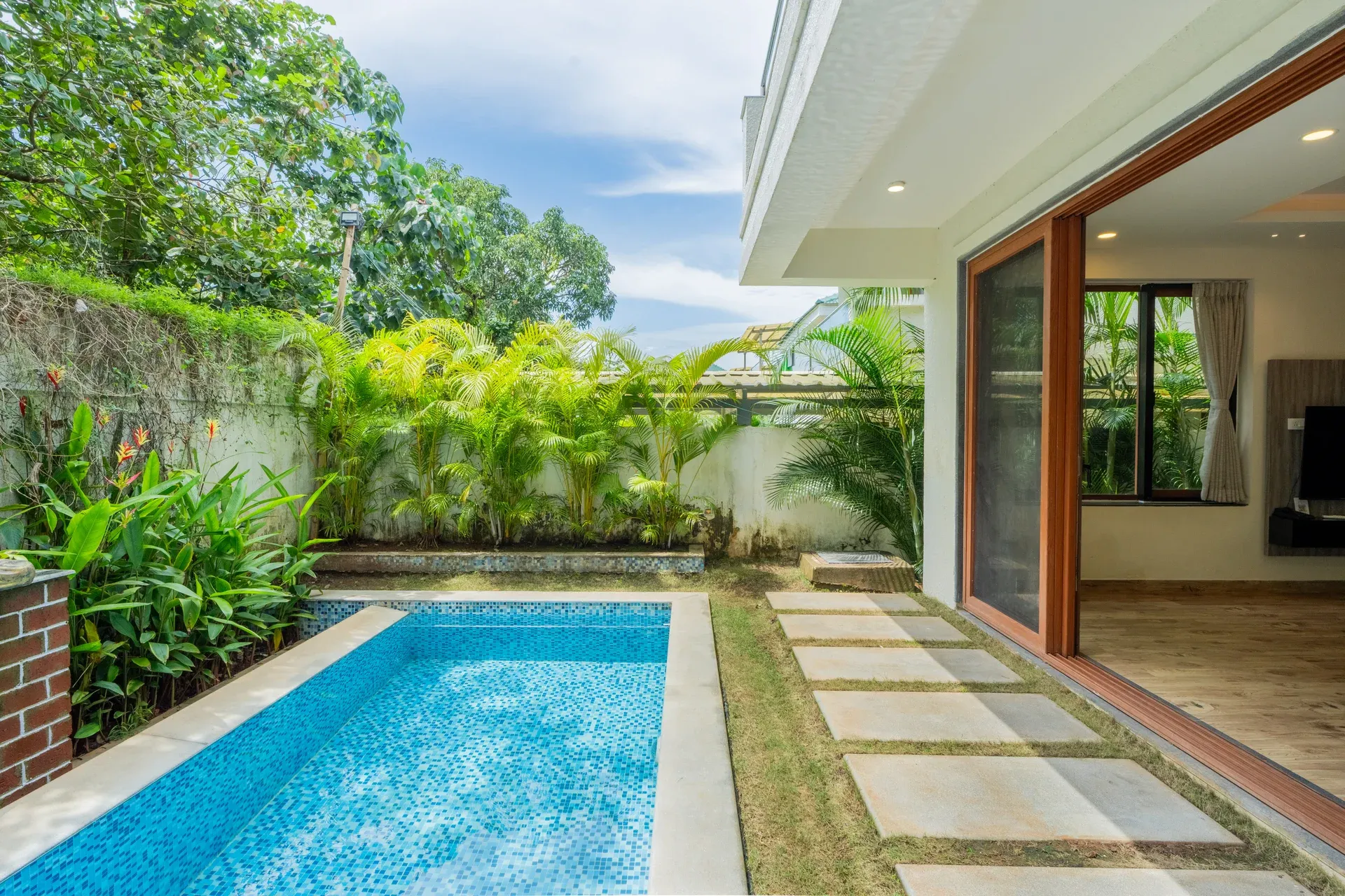 Villa Judiline | Elegant Pet-friendly 3-BHK Villa With Pvt Pool, Indoor Bar & Outdoor Sitting — photo 3