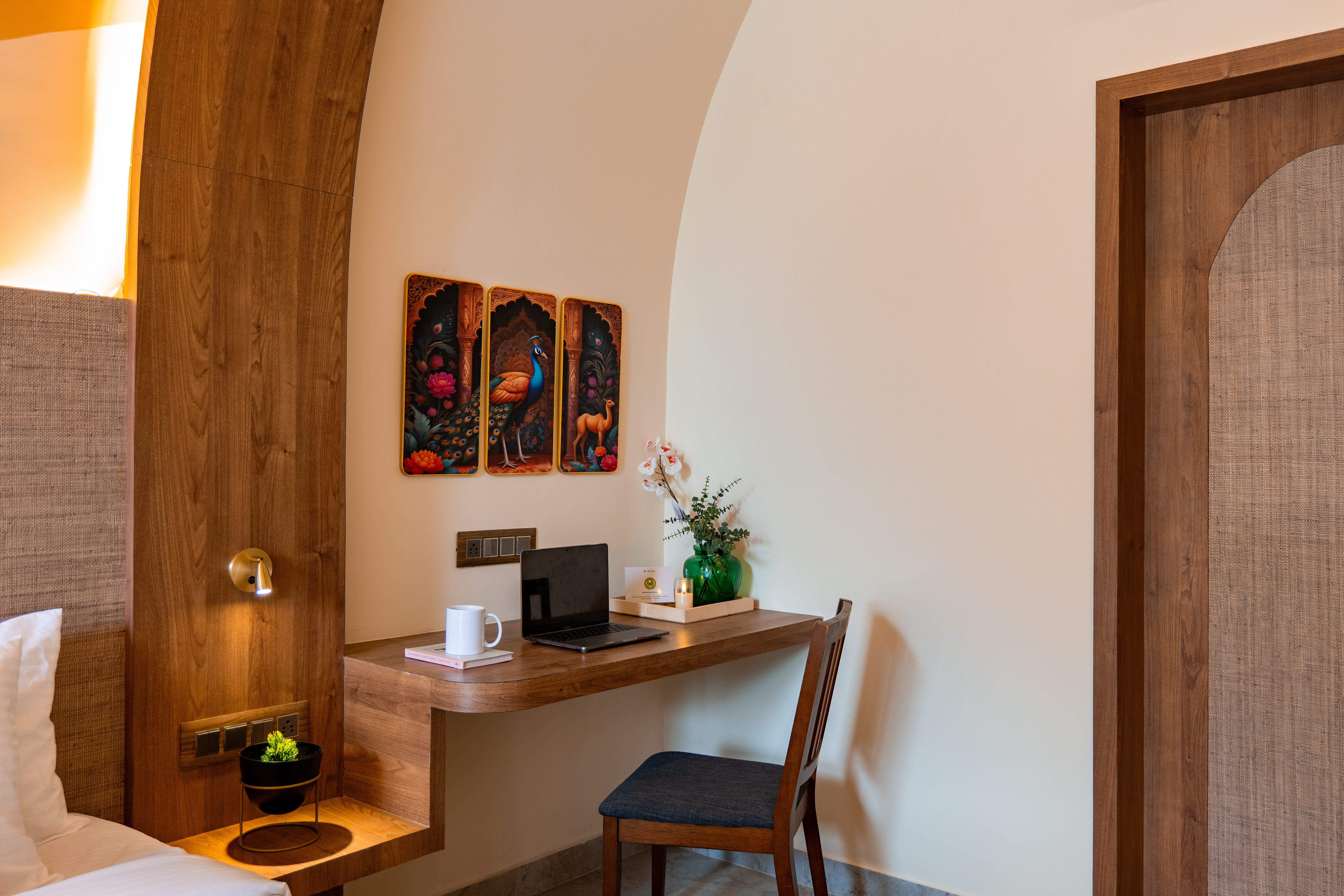 Tanira Farms Moonrise | Contemporary Pet- friendly Igloo Cottage with Pool, Bar and Garden — photo 19