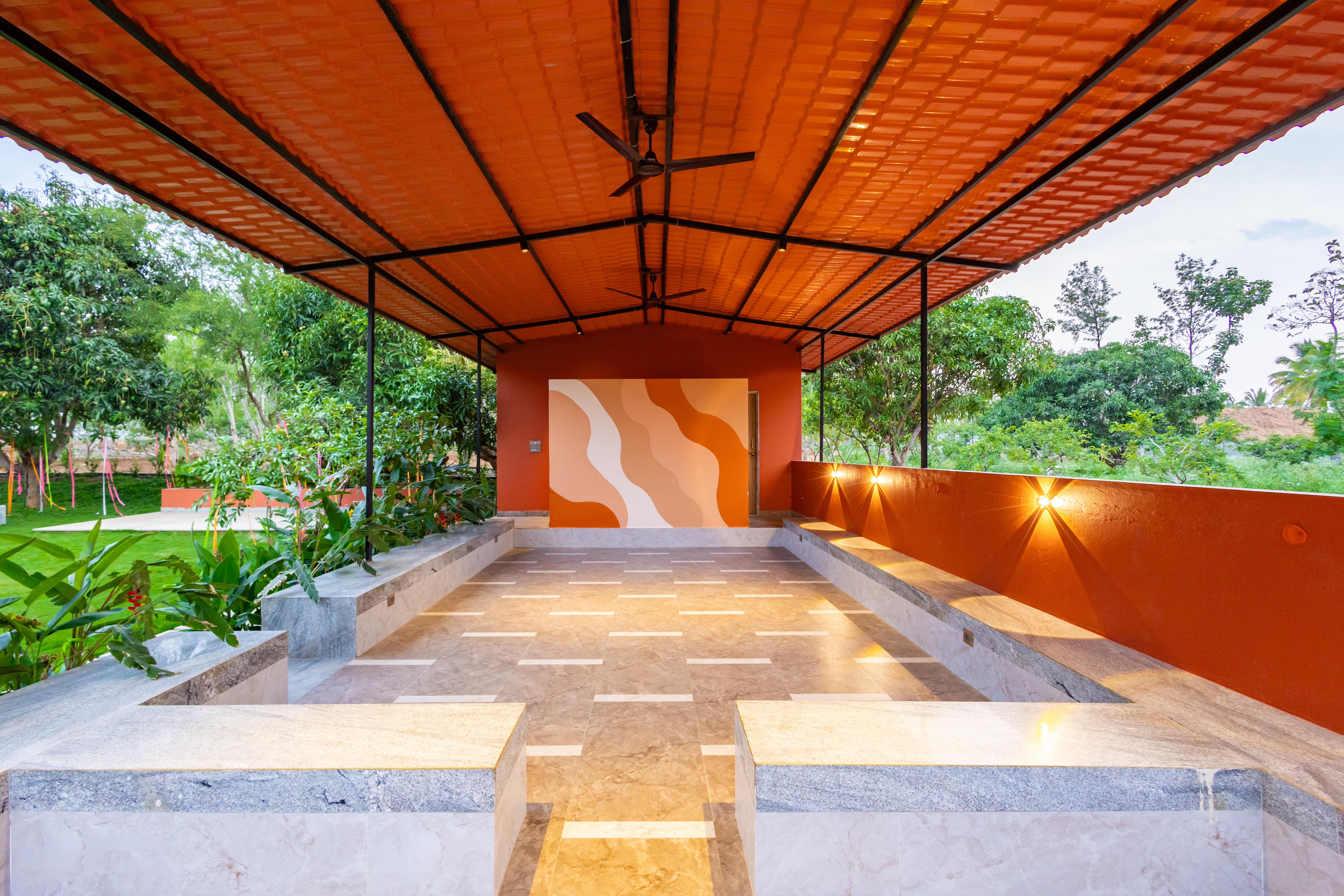 Tanira Farms Moonrise | Contemporary Pet- friendly Igloo Cottage with Pool, Bar and Garden — photo 10