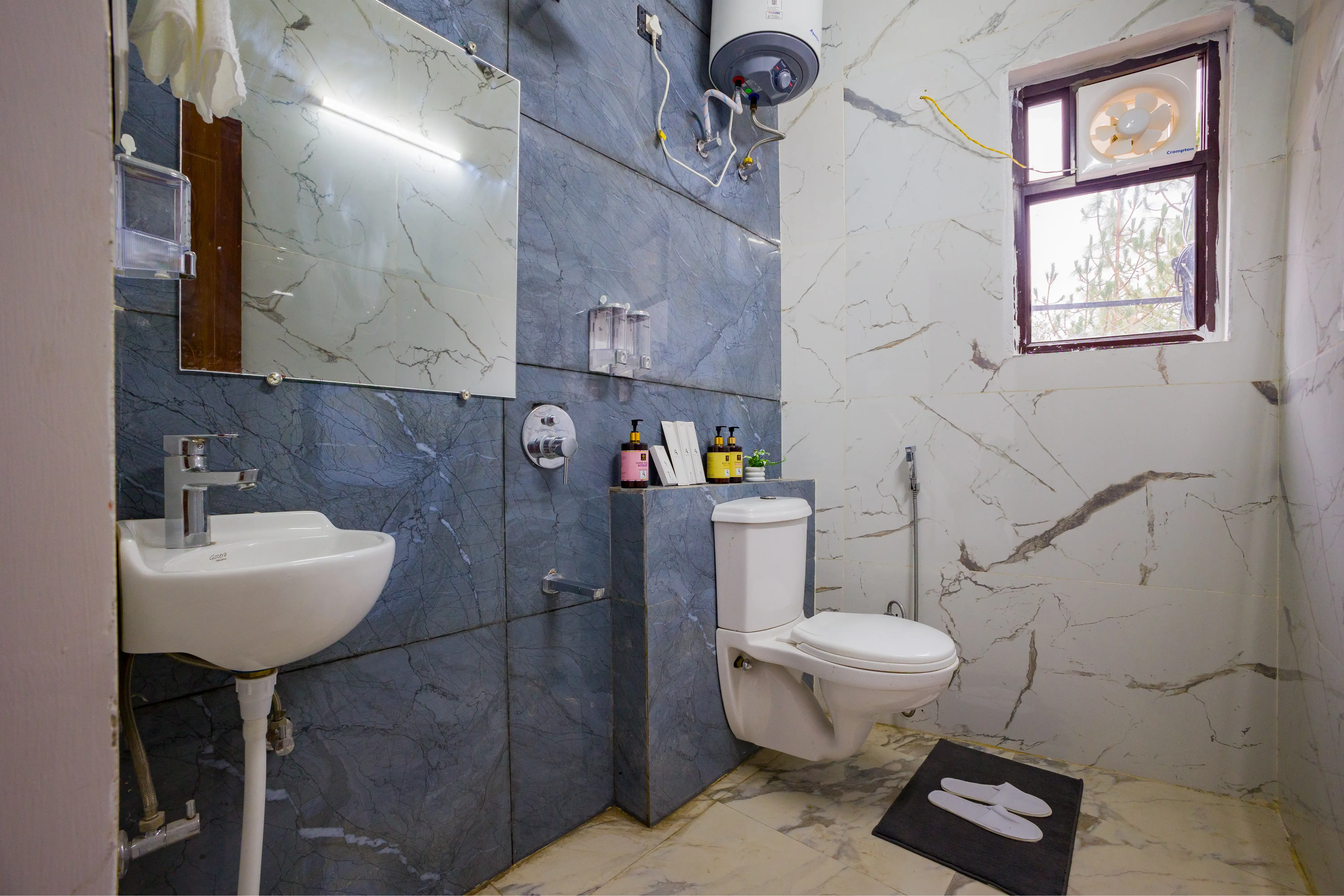 Archee’s Villa | Pet-friendly 6-BHK property with gaming zone, attic, open dining and 360° mountain views — photo 29