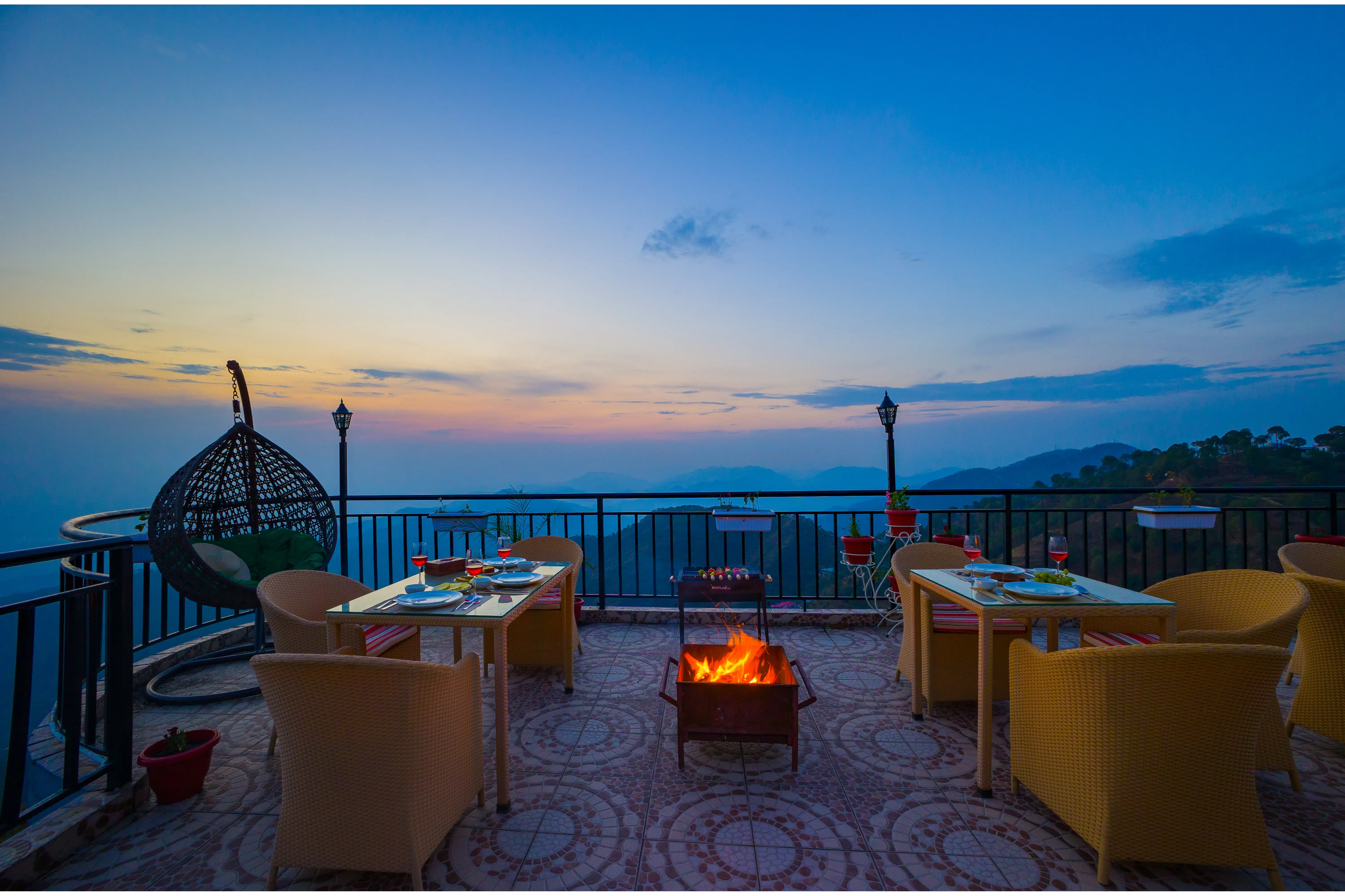 Archee’s Villa | Pet-friendly 6-BHK property with gaming zone, attic, open dining and 360° mountain views — photo 24