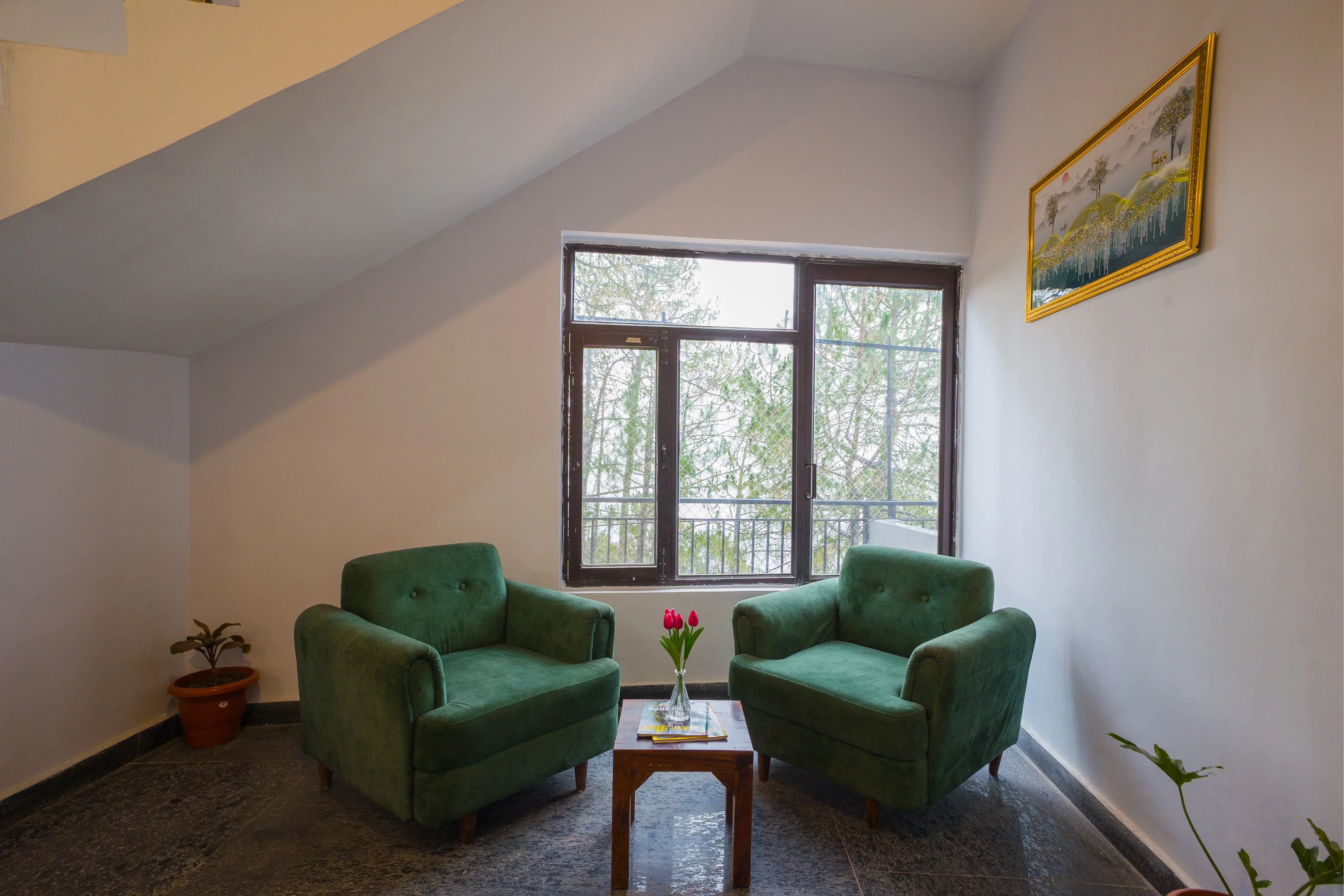 Archee’s Villa | Pet-friendly 6-BHK property with gaming zone, attic, open dining and 360° mountain views — photo 25