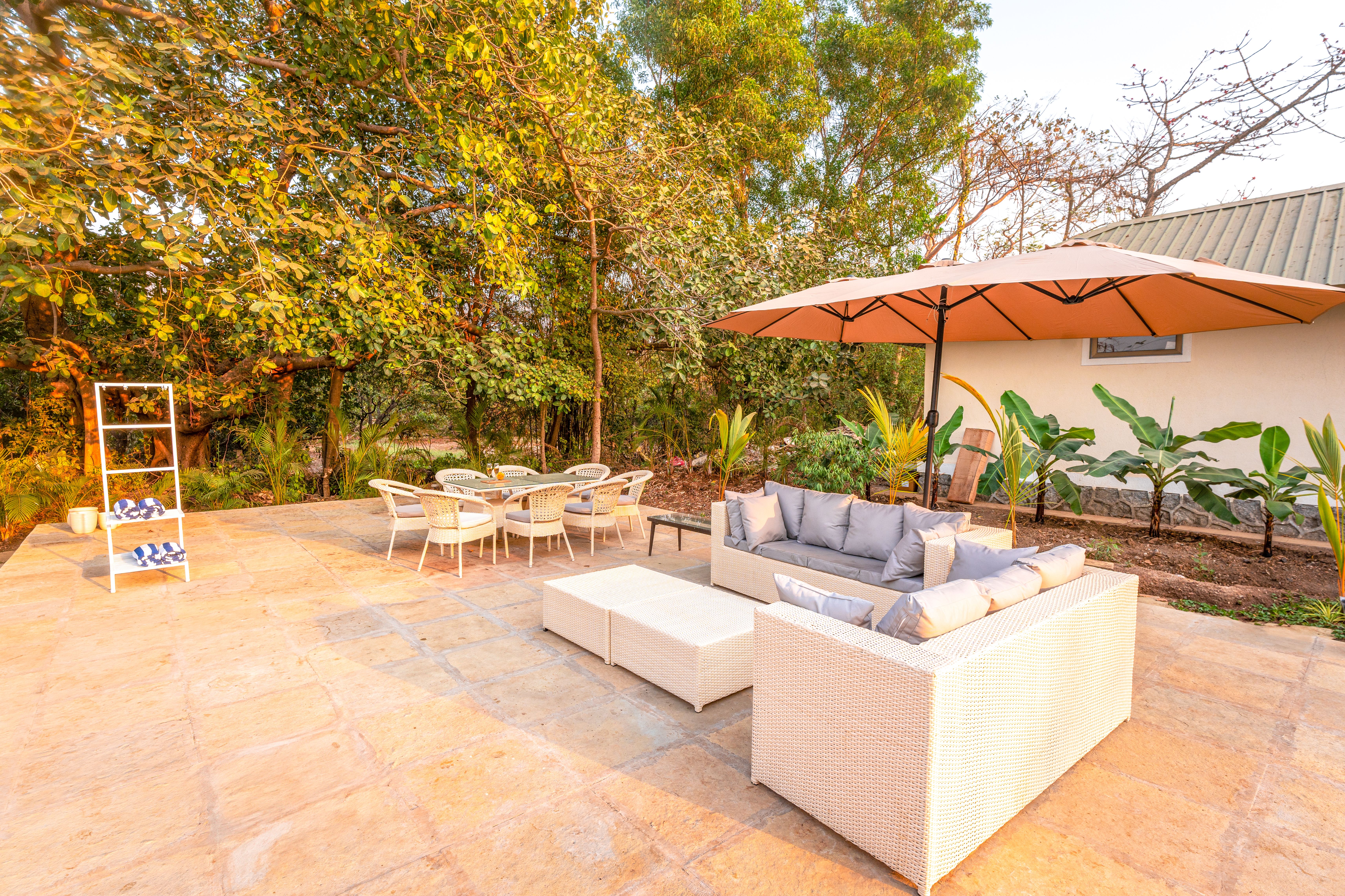 Casa Mocha | 5-BHK Pet-friendly Retreat With Pvt Pool, Verandah & Ent Lounge — photo 3