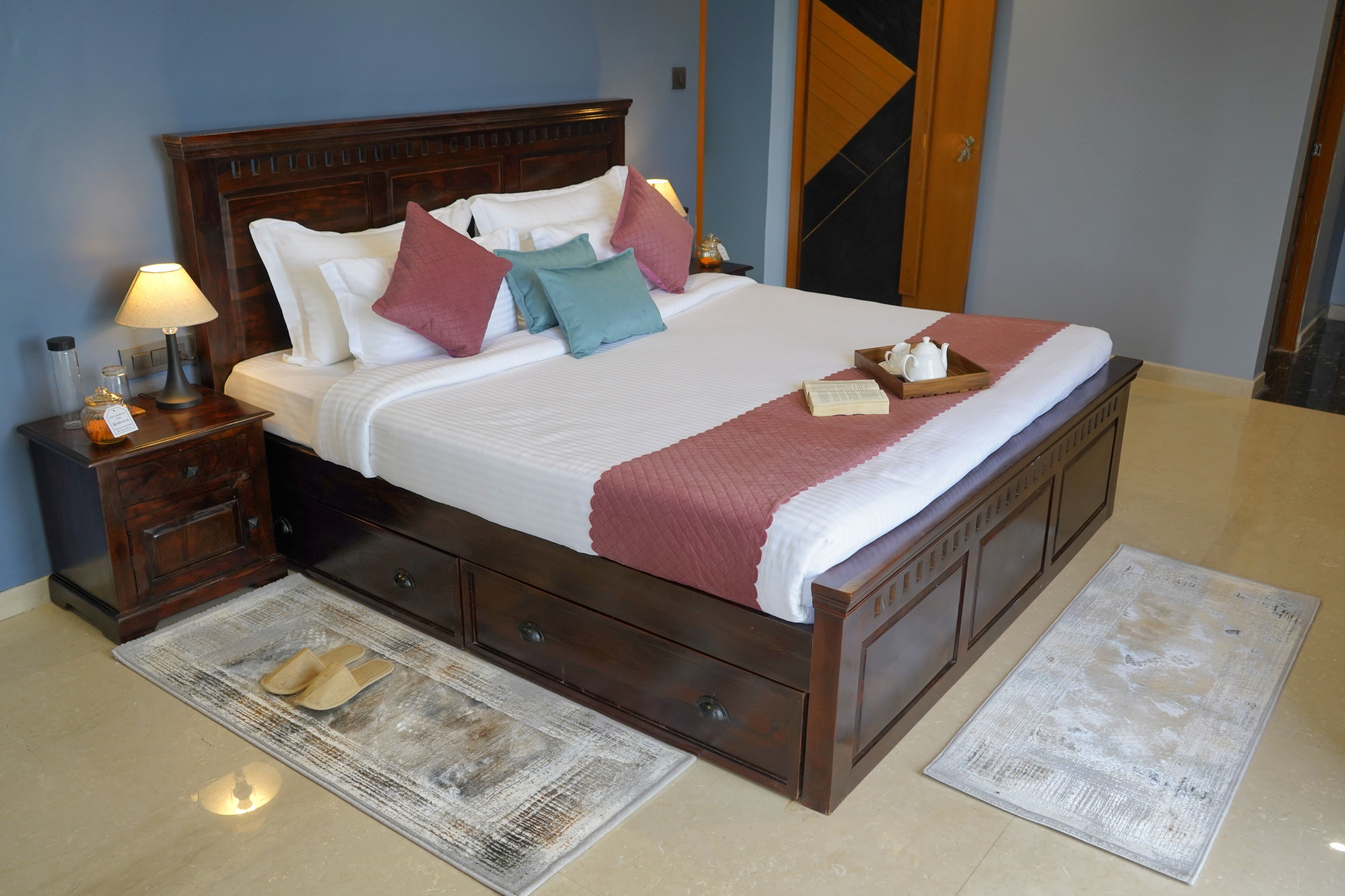 Bluebell | 2-BHK Villa With Private Pool, Vibrant Gardens, & Majestic Aravali Views — photo 27