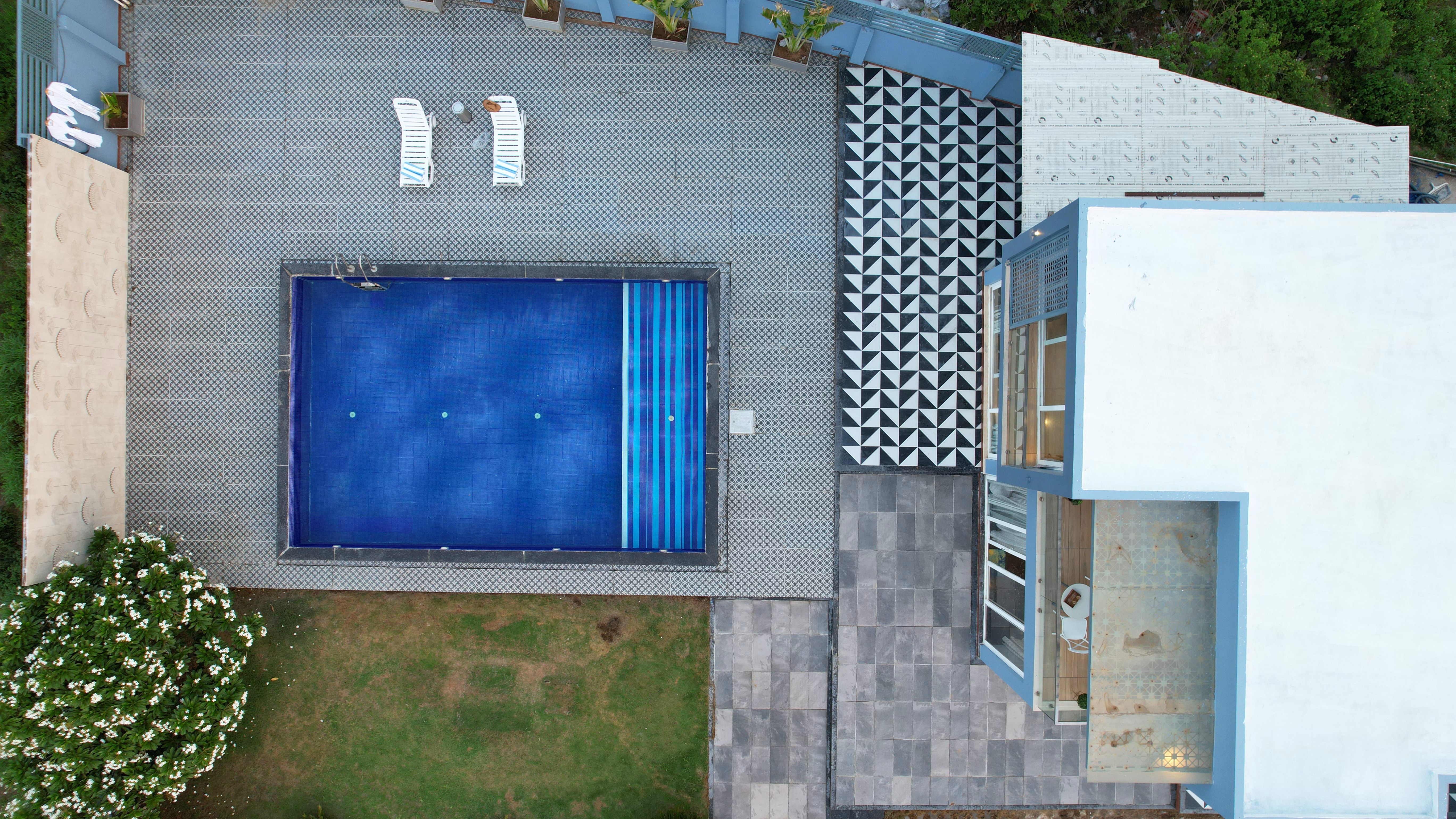 Bluebell | 2-BHK Villa With Private Pool, Vibrant Gardens, & Majestic Aravali Views — photo 3