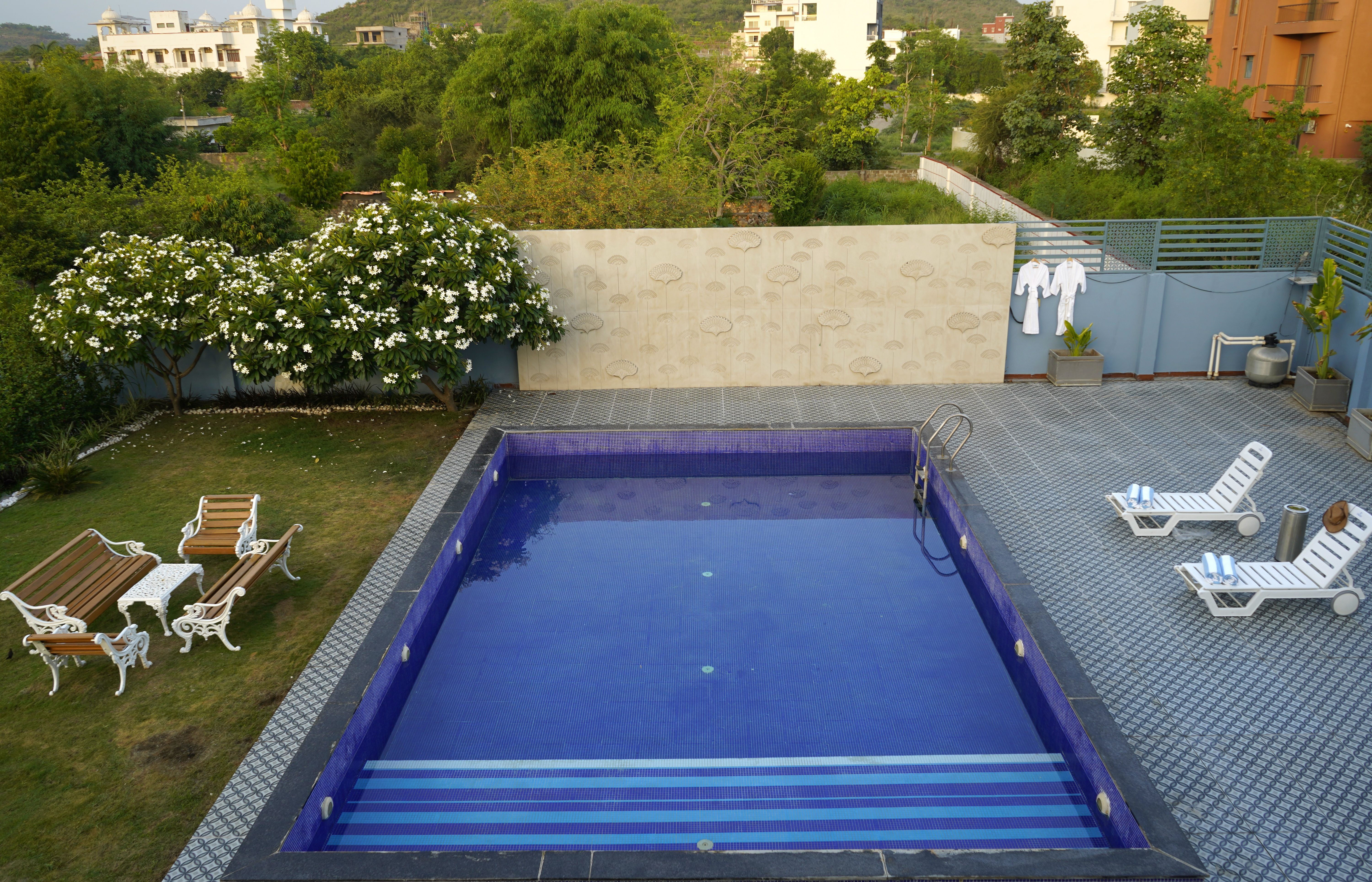 Bluebell | 2-BHK Villa With Private Pool, Vibrant Gardens, & Majestic Aravali Views — photo 18