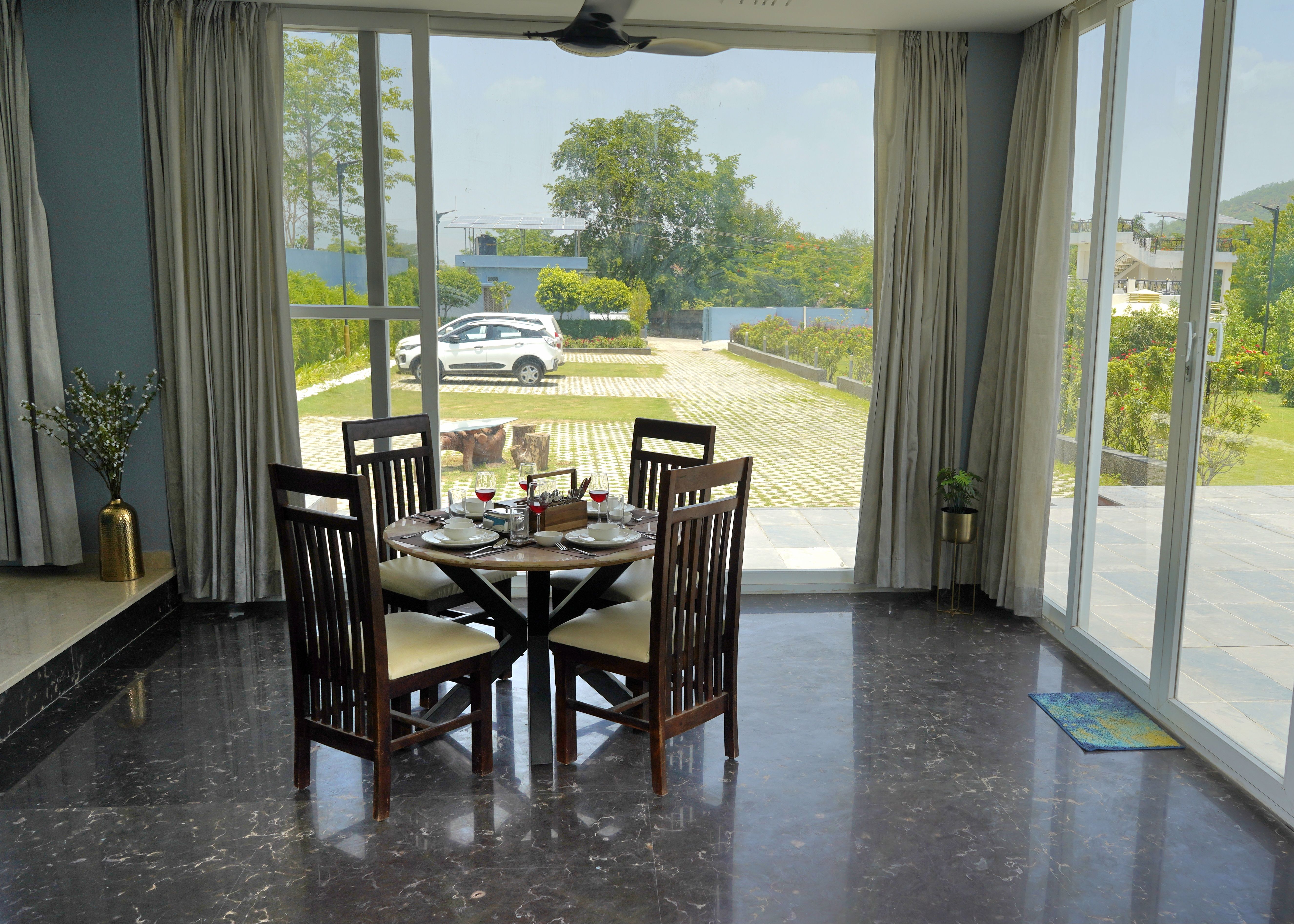 Bluebell | 2-BHK Villa With Private Pool, Vibrant Gardens, & Majestic Aravali Views — photo 9