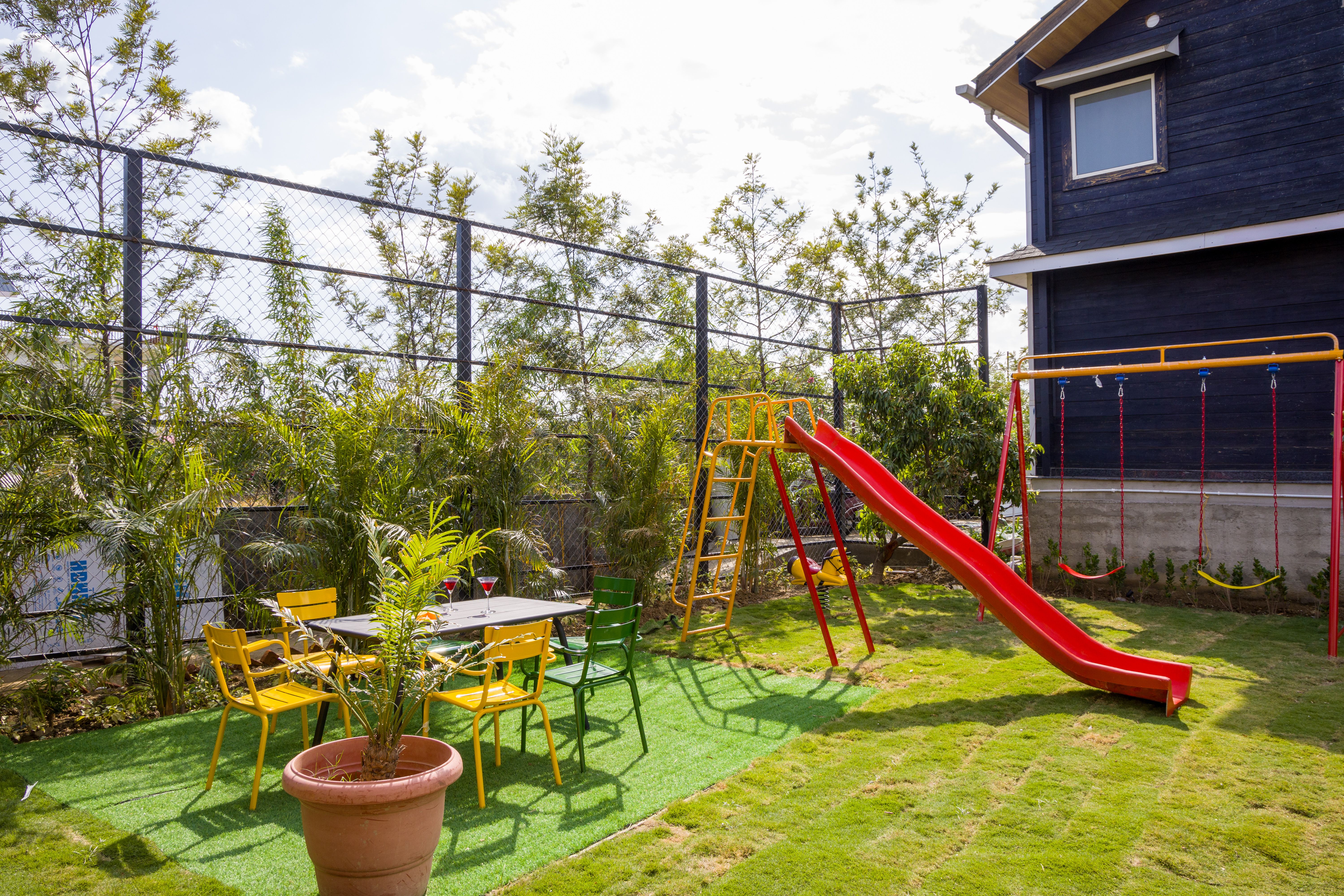 Esh Cottages Resort Birch | Hillside 4-BHK Hideaway With Lush Garden, Common Pool, & Gaming Zone — photo 13