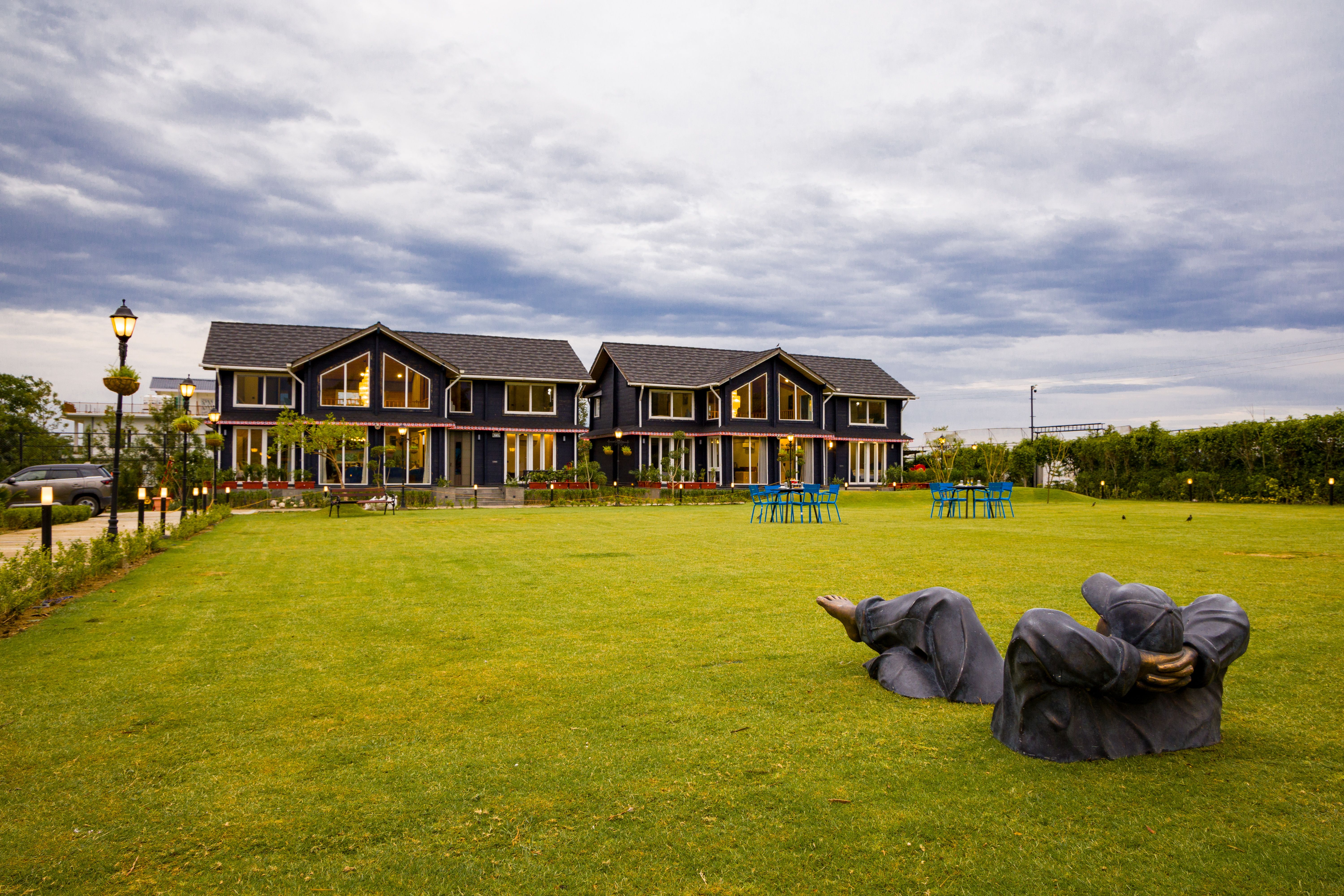 Esh Cottages Resort Birch | Hillside 4-BHK Hideaway With Lush Garden, Common Pool, & Gaming Zone — photo 2