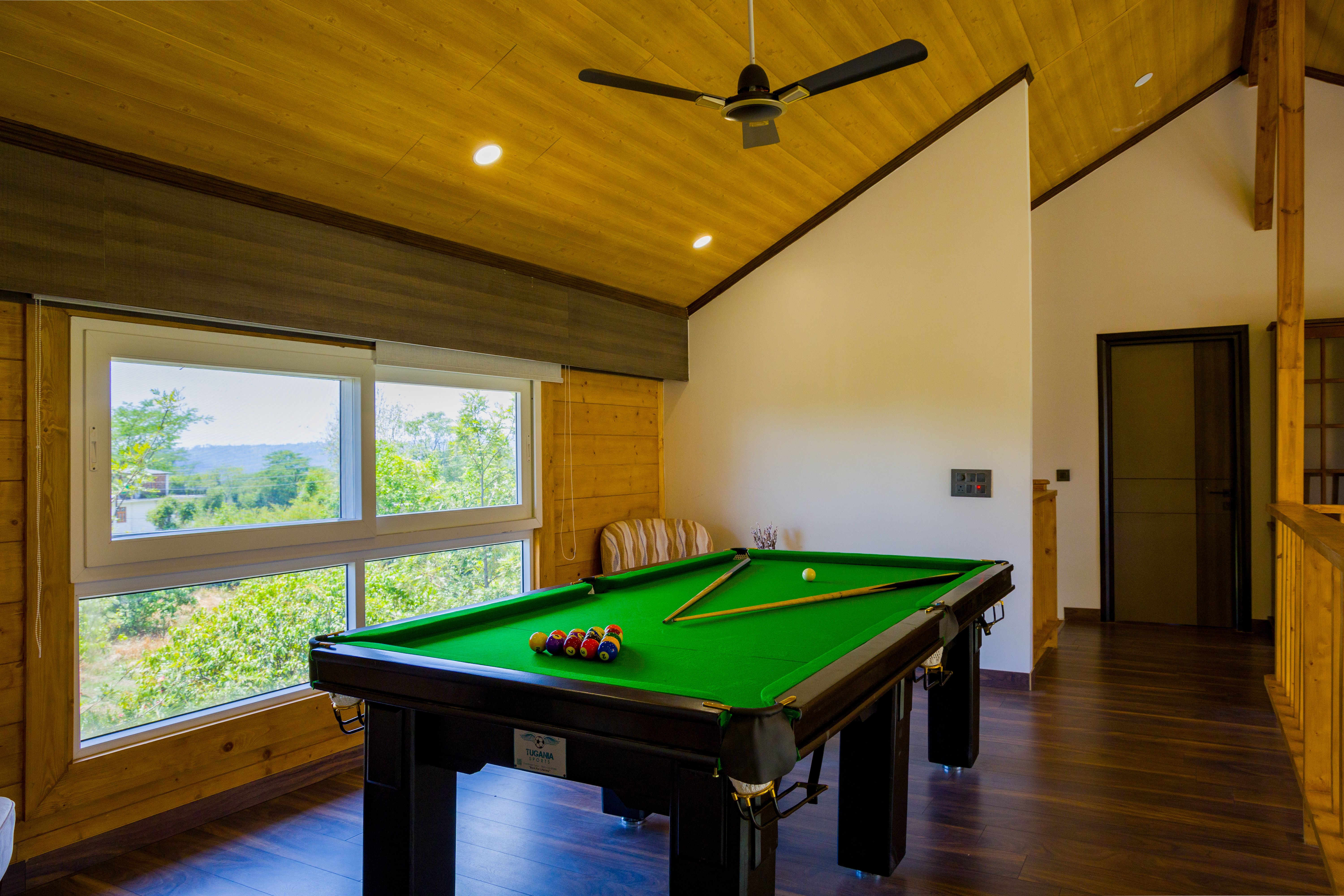 Esh Cottages Resort Birch | Hillside 4-BHK Hideaway With Lush Garden, Common Pool, & Gaming Zone — photo 8