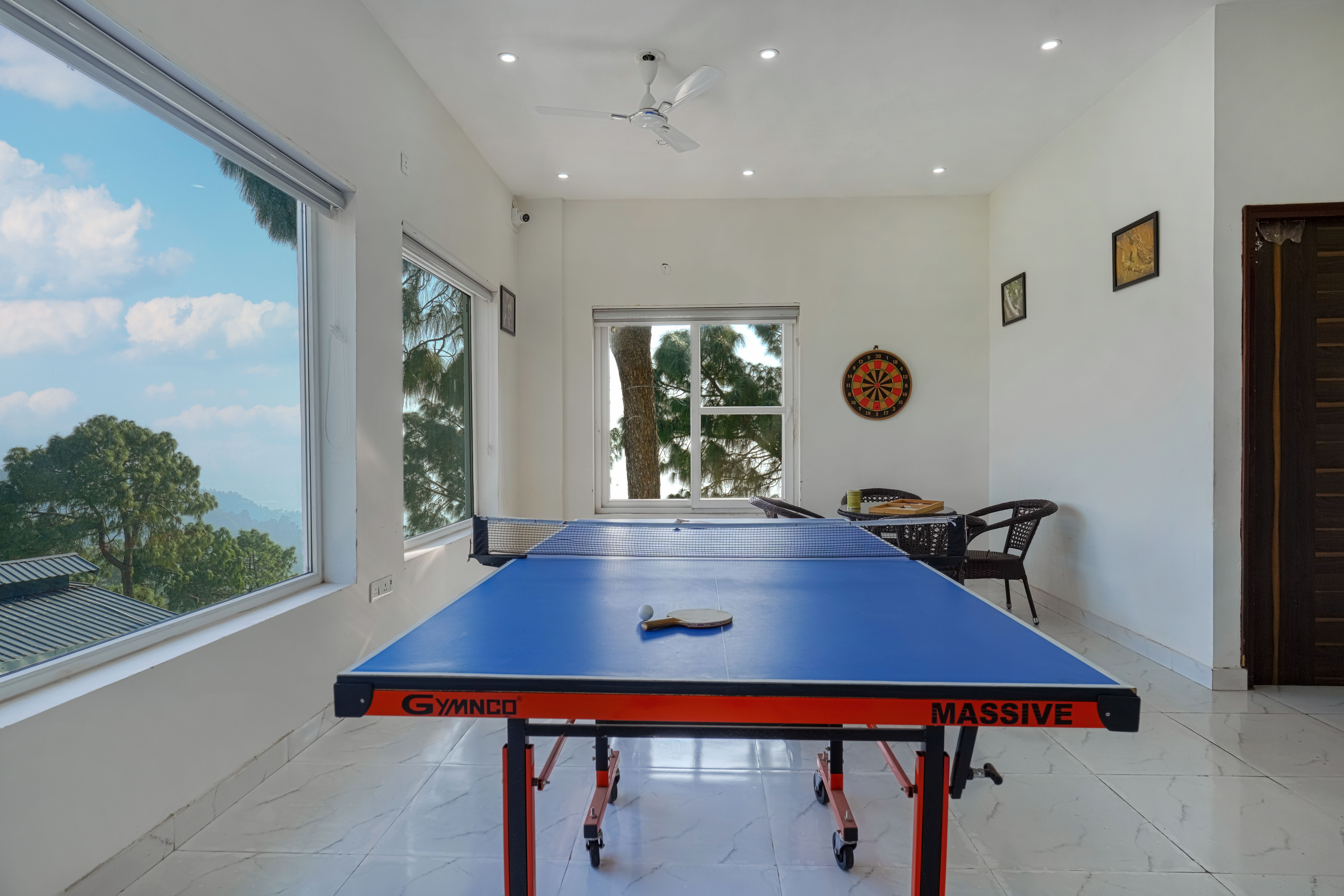 Stars and WindSongs Peaks | Garden Suite with Shared Pool, Garden, Game Zone, Restaurant, & Views | Pet-friendly — photo 28