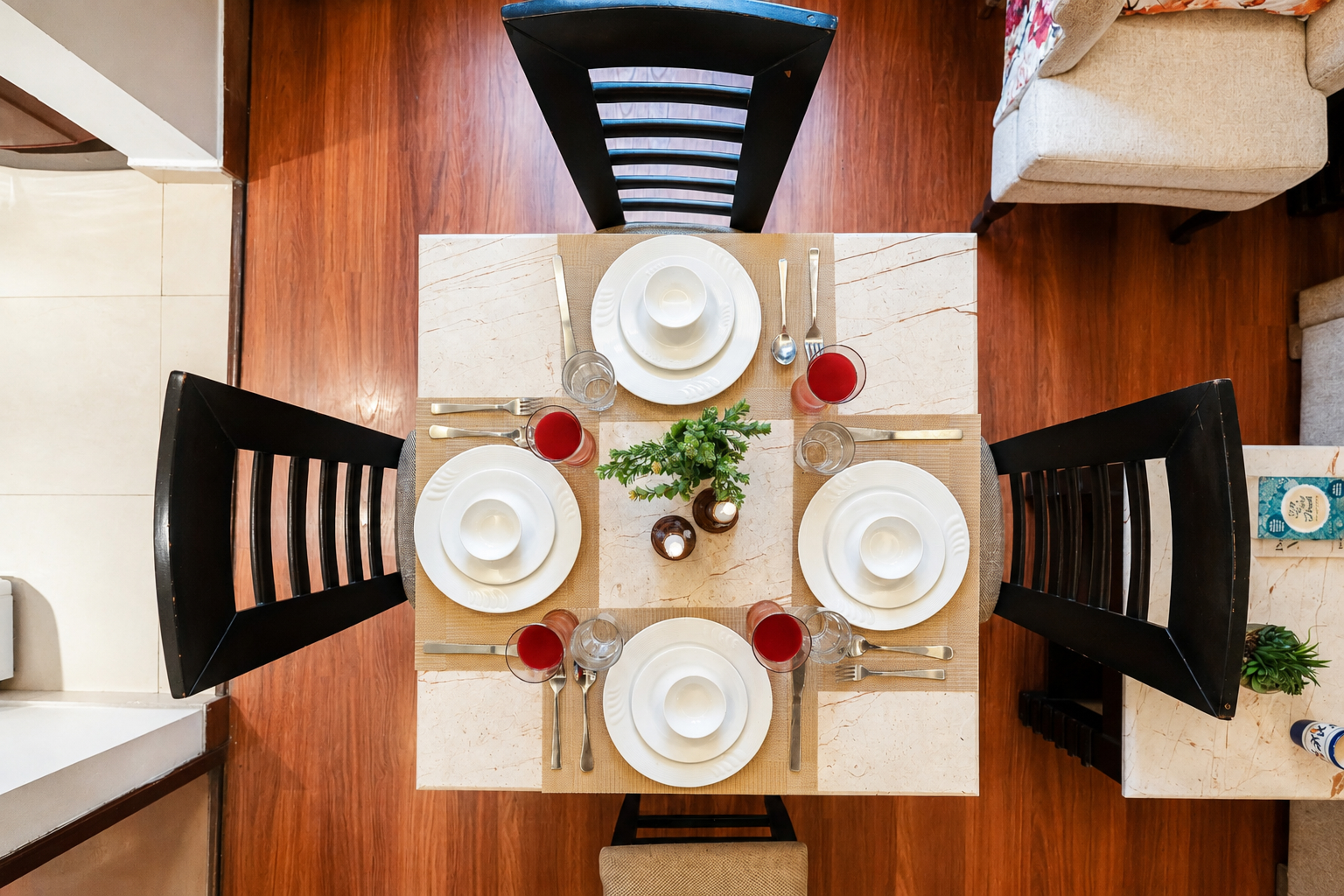 Juniper Holiday In Homestay | 3 BHK Pet-Friendly Valley-View Apartment with Private Balcony & Reception — photo 28