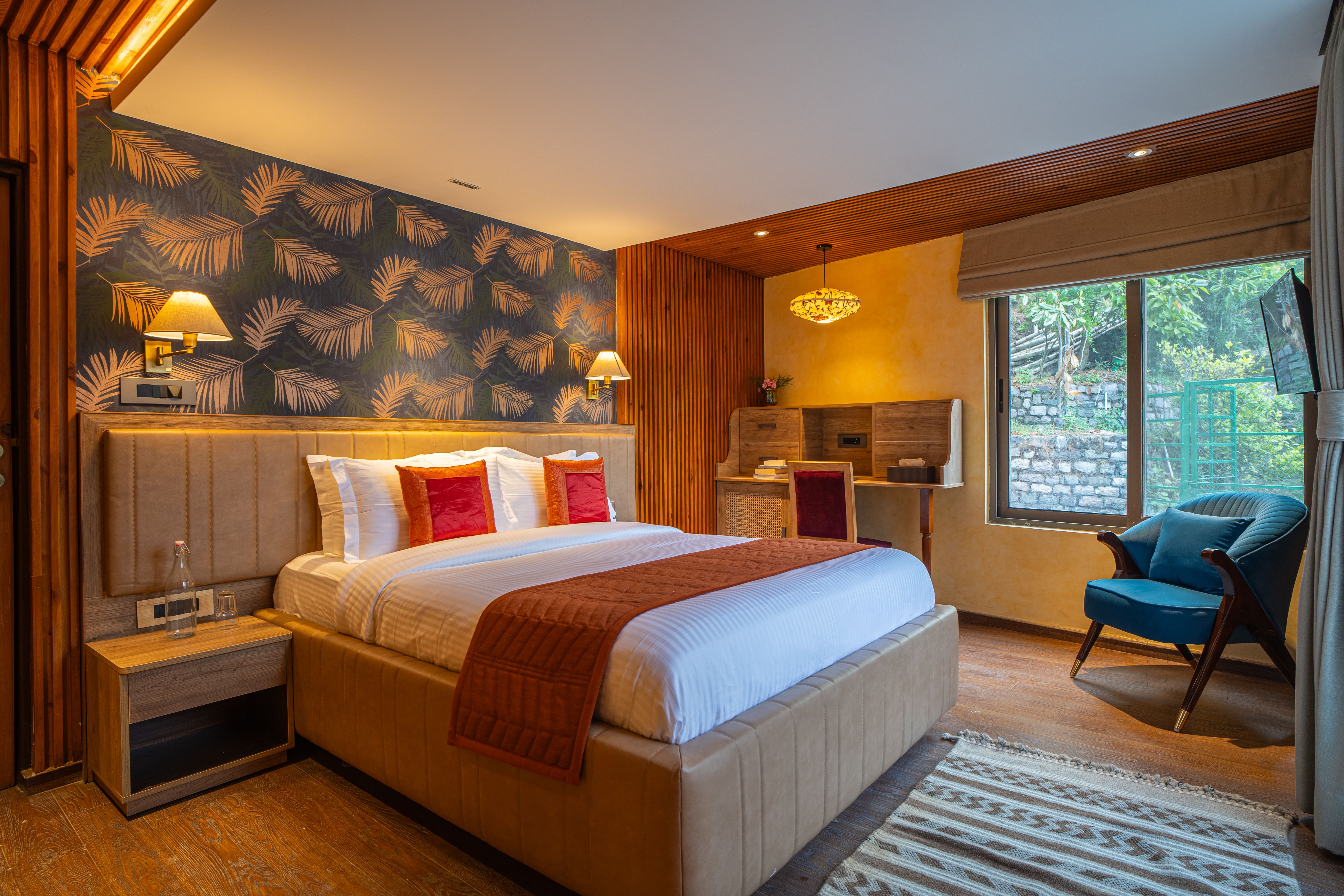 Blushing Pines Retreat | Pet-friendly 3-BHK Hillside Villa with Attic & Outdoor lounge — photo 15