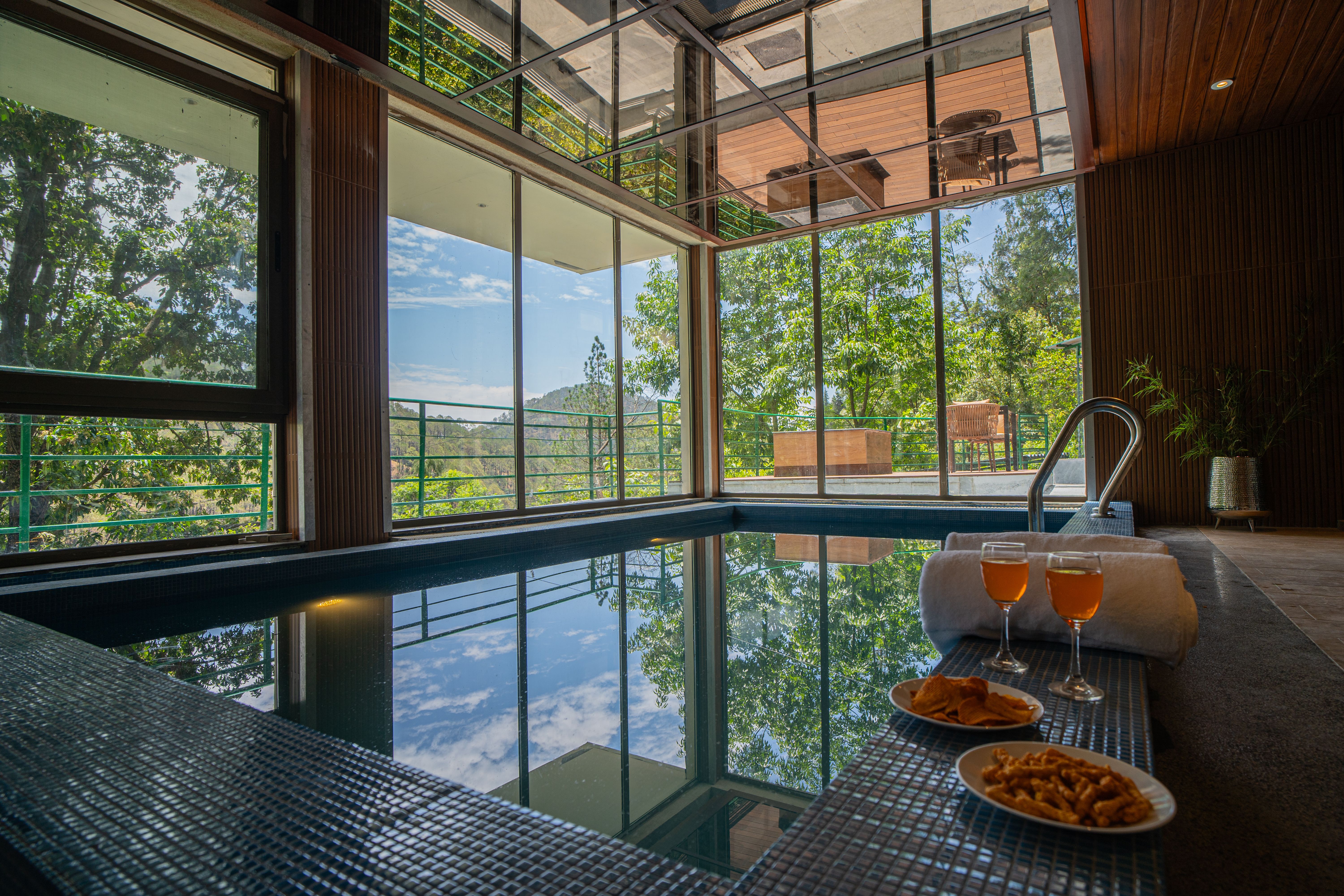 Blushing Pines Retreat | Pet-friendly 3-BHK Hillside Villa with Attic & Outdoor lounge — photo 8