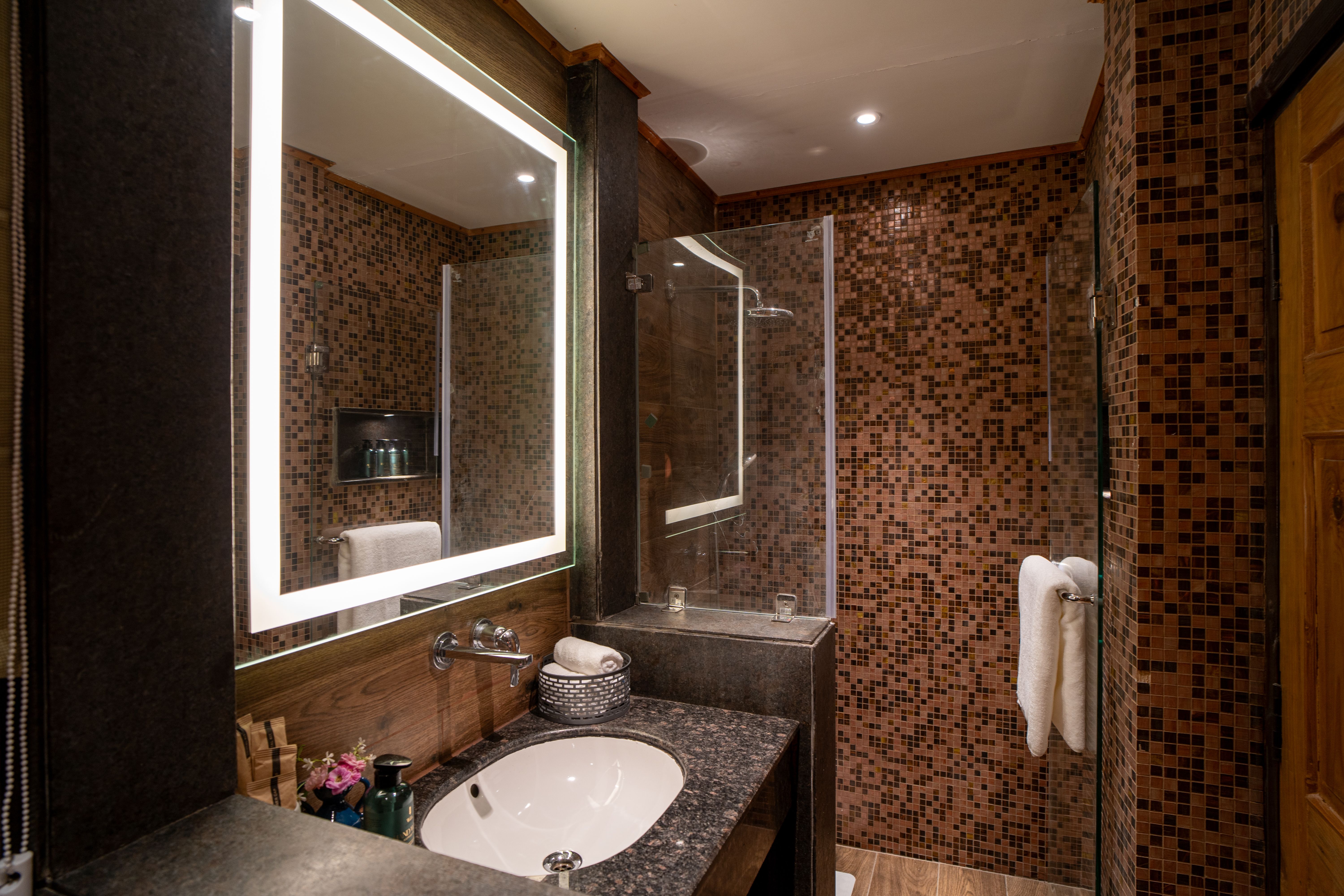 Blushing Pines Retreat | Pet-friendly 3-BHK Hillside Villa with Attic & Outdoor lounge — photo 11