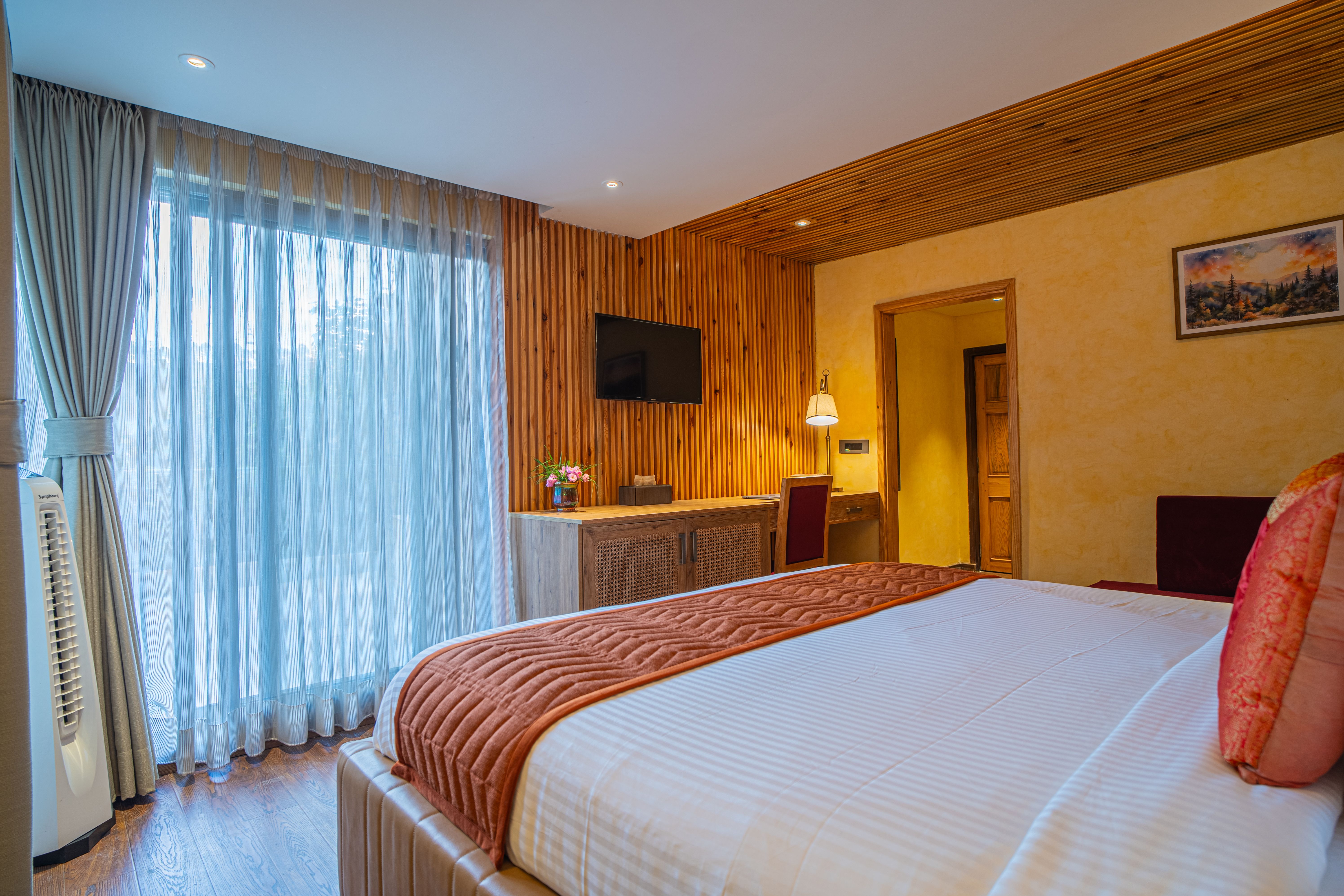 Blushing Pines Retreat | Pet-friendly 3-BHK Hillside Villa with Attic & Outdoor lounge — photo 13