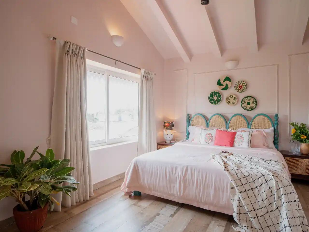 BluDoor | Exquisite Pet-friendly 5-BHK Villa With Private Pool, Lift & Entertainment Lounge Near Vagator Beach — photo 20