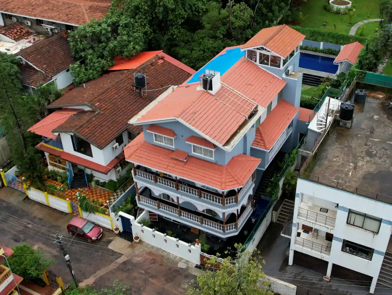 BluDoor | Exquisite Pet-friendly 5-BHK Villa With Private Pool, Lift & Entertainment Lounge Near Vagator Beach — photo 27