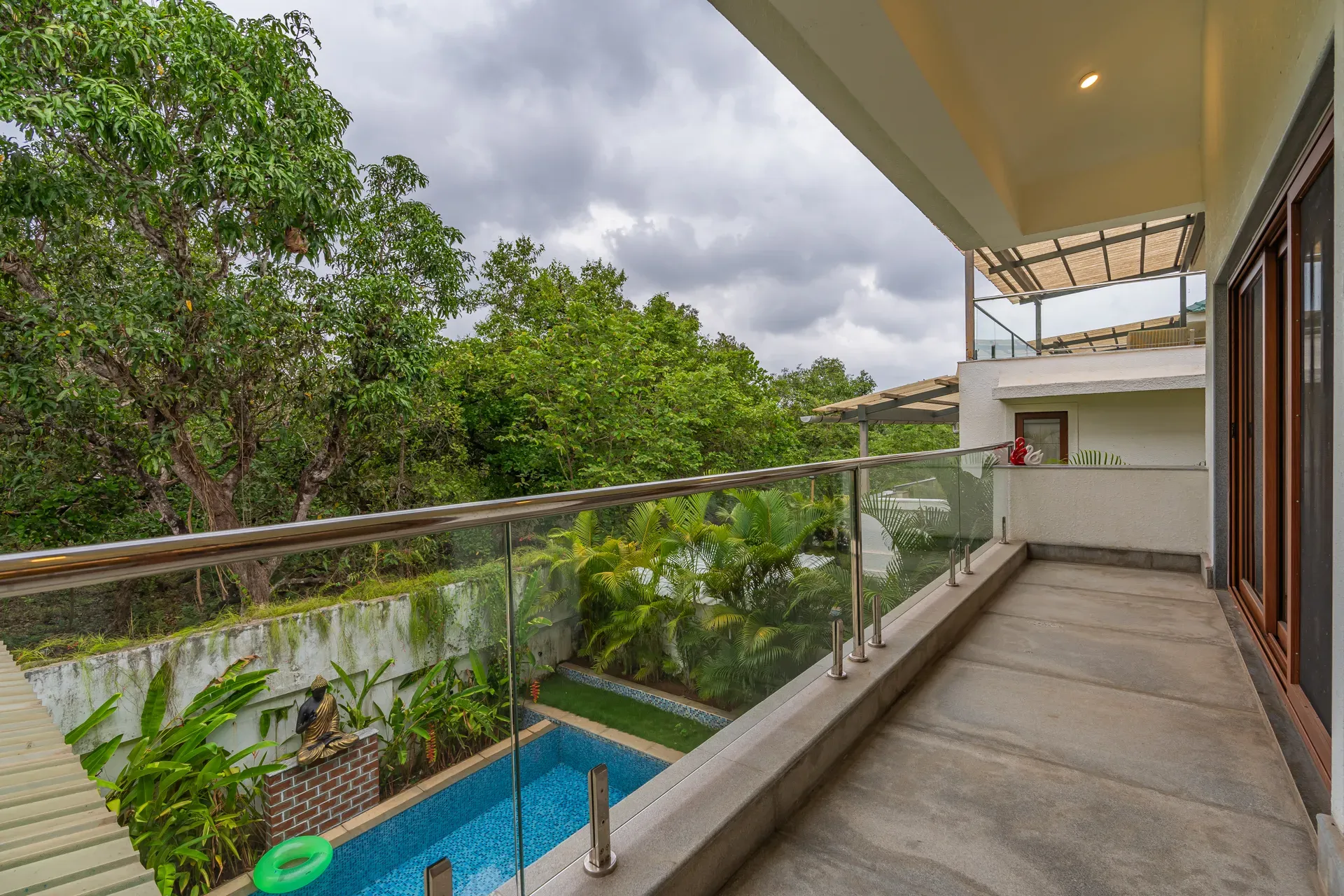 Azalea | Pet-friendly 3-BHK Villa With Private Pool, Garden & Bar — photo 2