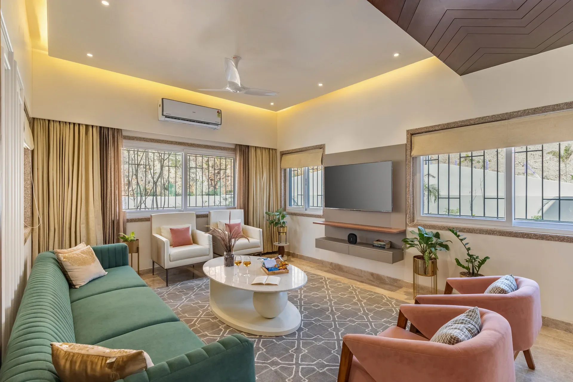 Shourya Eden | 3-BHK | Pvt Pool & Garden | Scenic Views — photo 11