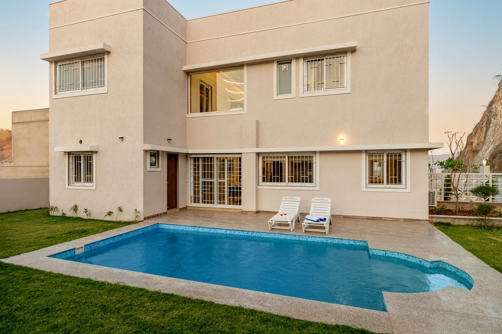 Shourya Eden | 3-BHK | Pvt Pool & Garden | Scenic Views — photo 7