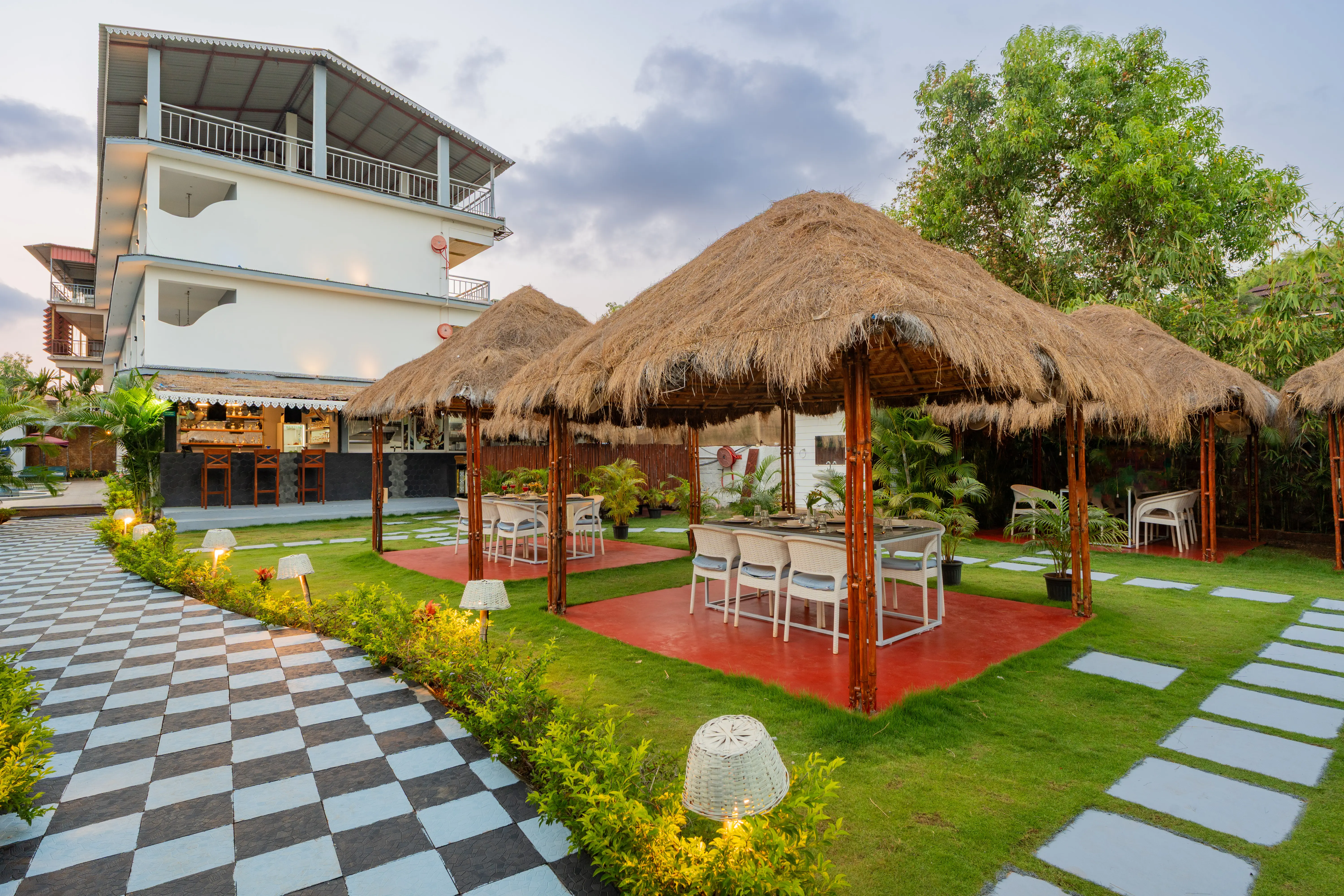 Gracias Seaora | Pet-friendly Retreat With Bathtub, Common Pool, & Restro, Close to Ashwem Beach — photo 3