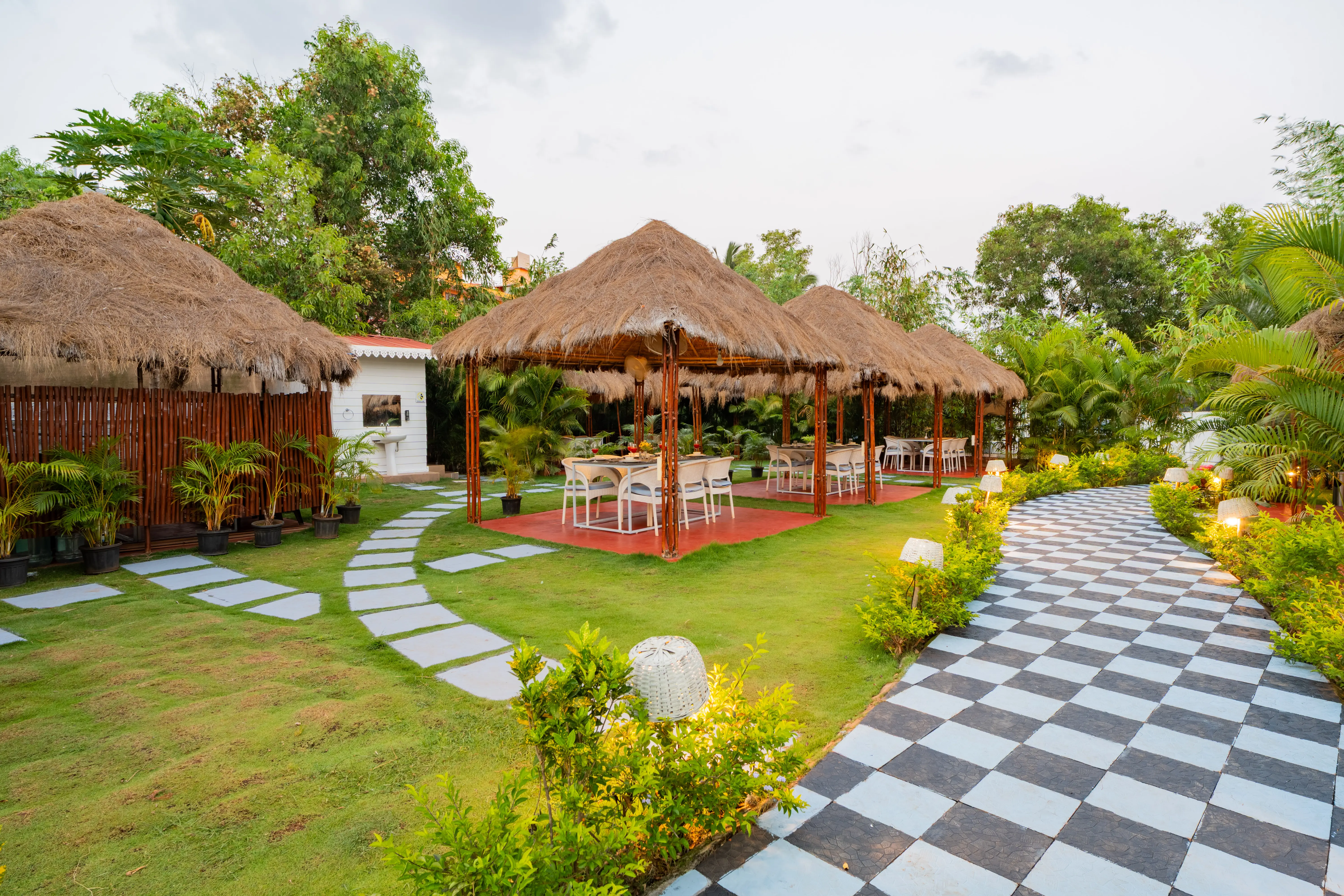 Gracias Seaora | Pet-friendly Retreat With Bathtub, Common Pool, & Restro, Close to Ashwem Beach — photo 23