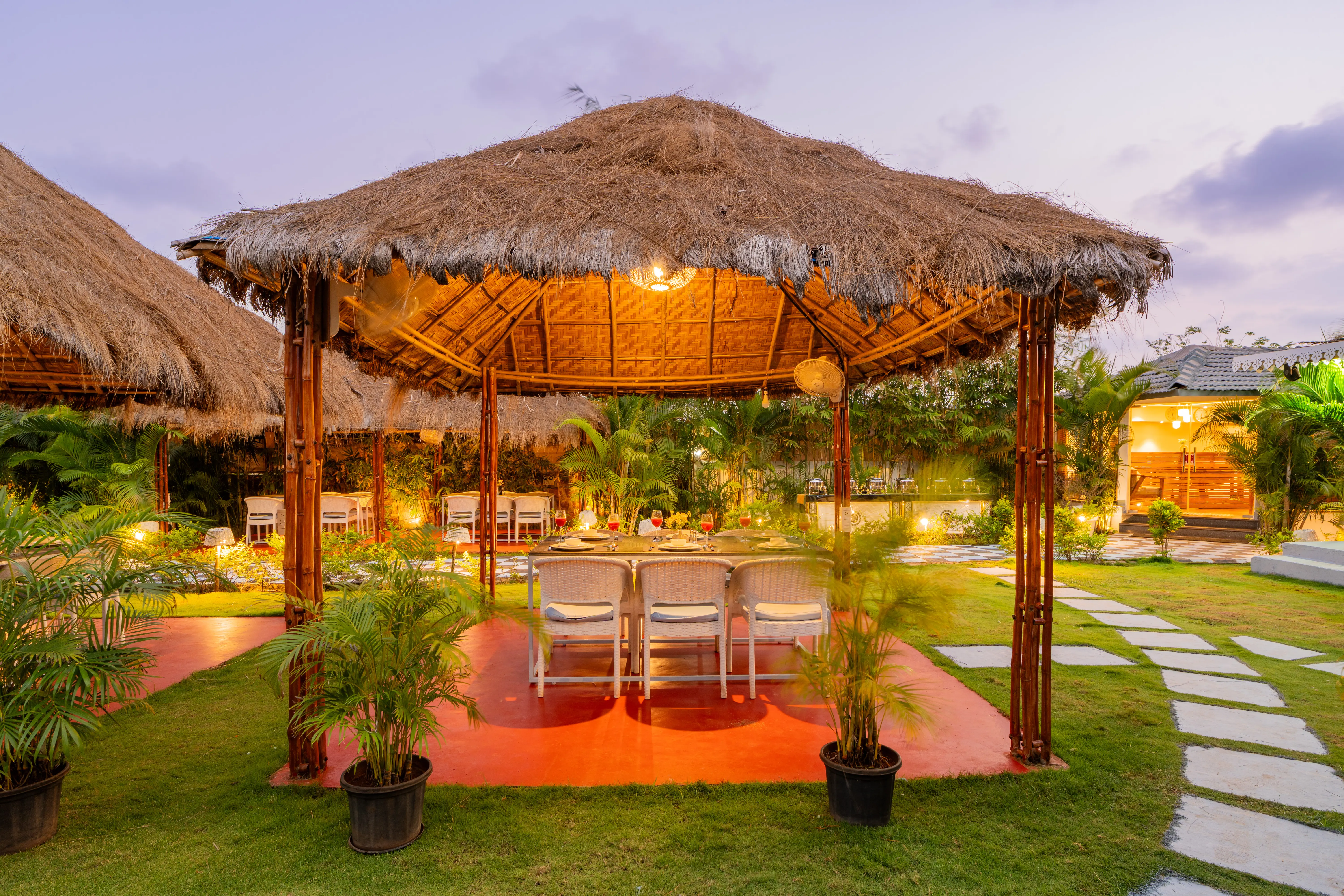 Gracias Seaora | Pet-friendly Retreat With Bathtub, Common Pool, & Restro, Close to Ashwem Beach — photo 17