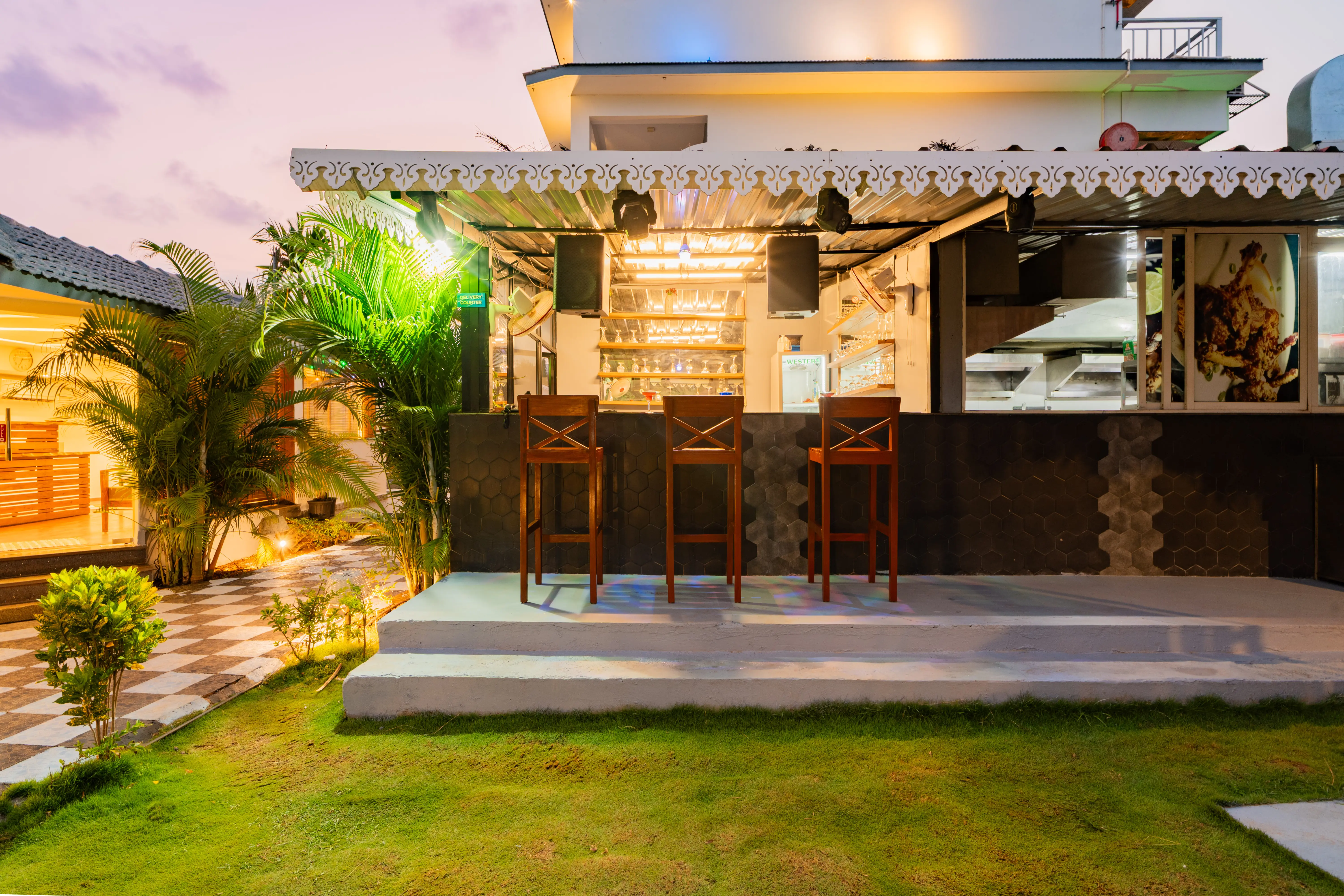 Gracias Seaora | Pet-friendly Retreat With Bathtub, Common Pool, & Restro, Close to Ashwem Beach — photo 22