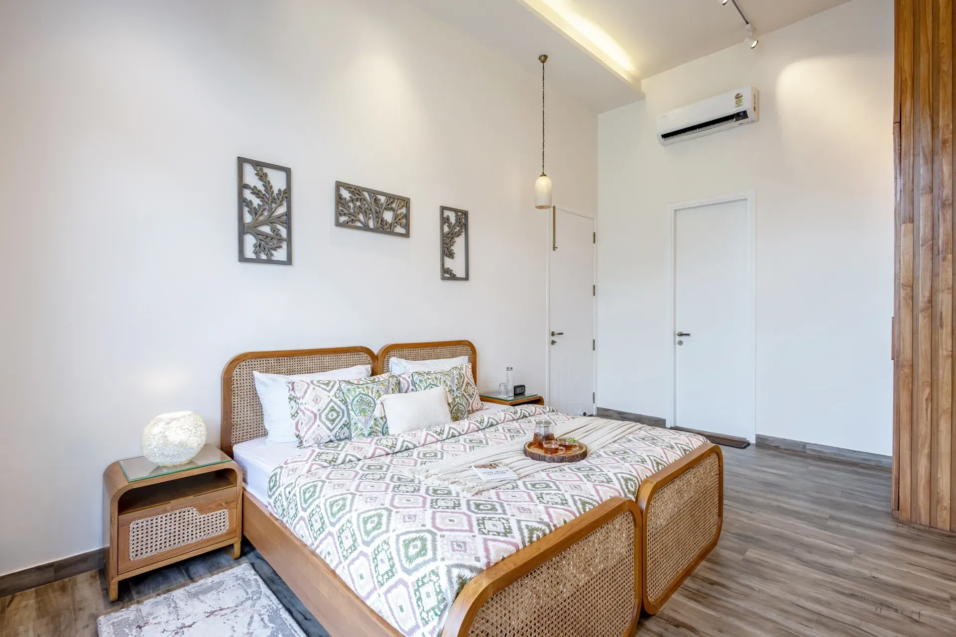 Antarmann Casa Mirage | 3-BHK | Terrace | Lake View — photo 13