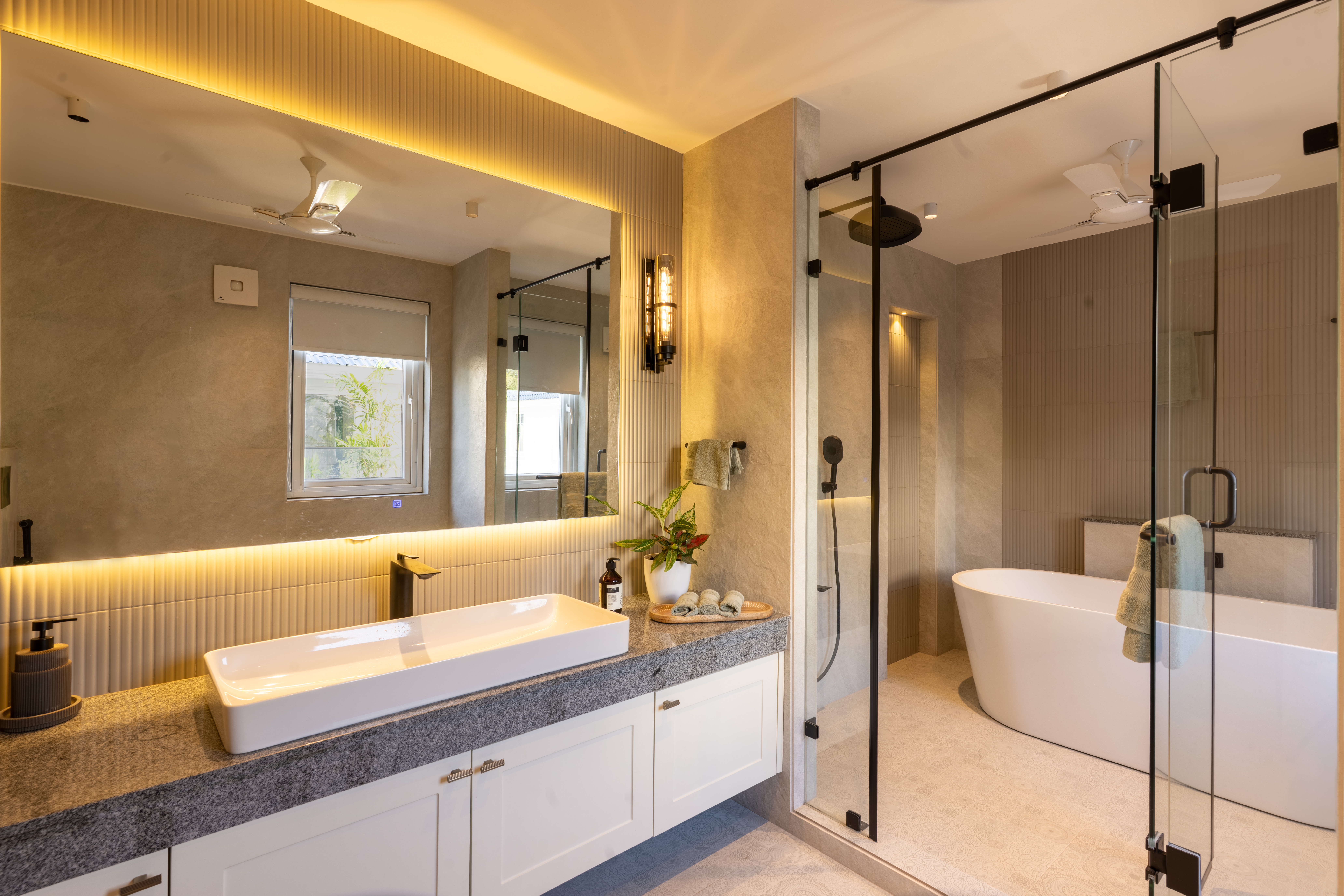 Prado | Bespoke 4-BHK Villa with Private Pool, Rooftop Patio & Refined Lounge Space — photo 11