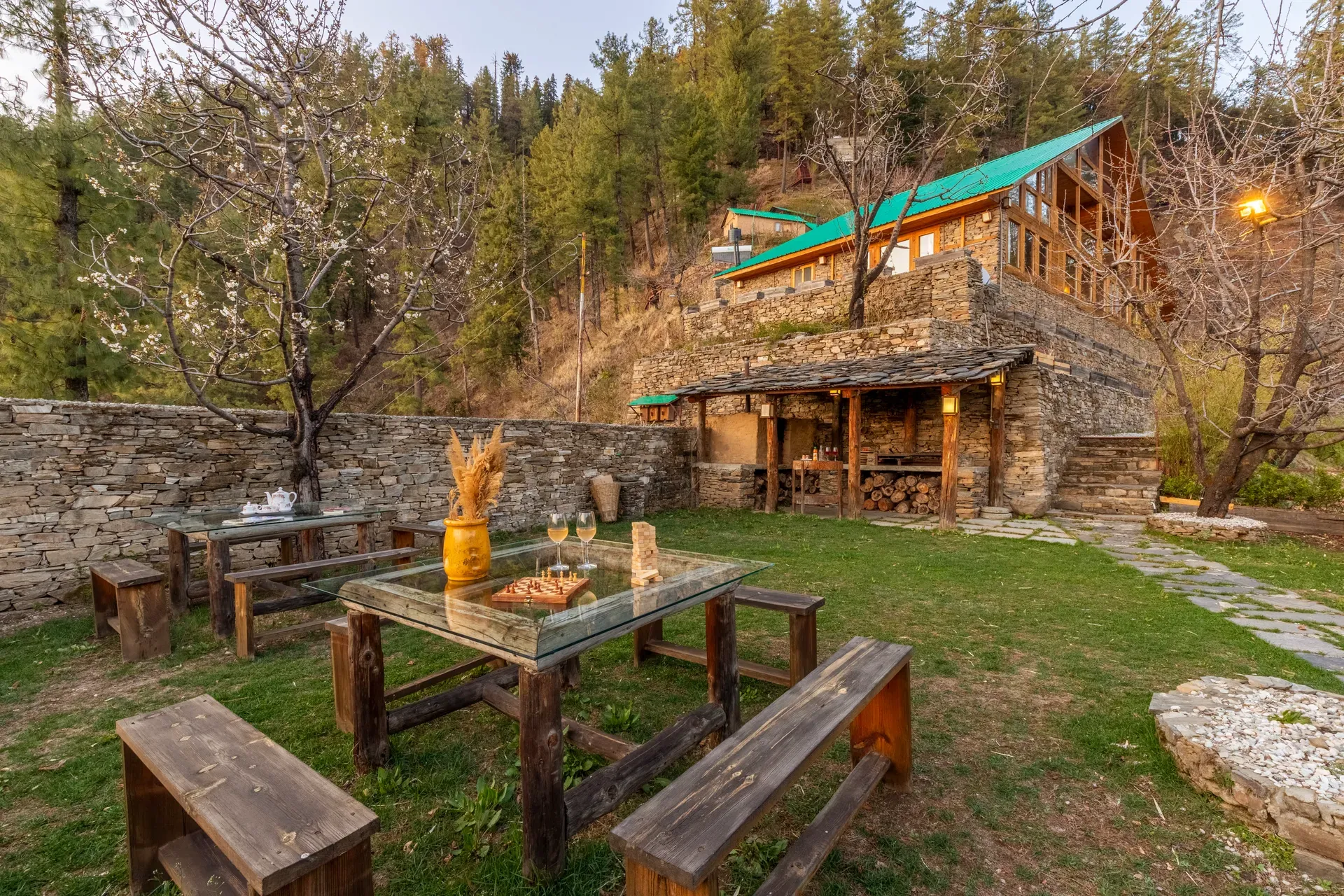 Silvana | Pet-friendly 3-Bedroom Retreat With Attic, Sauna & Garden Near Haku Temple — photo 5