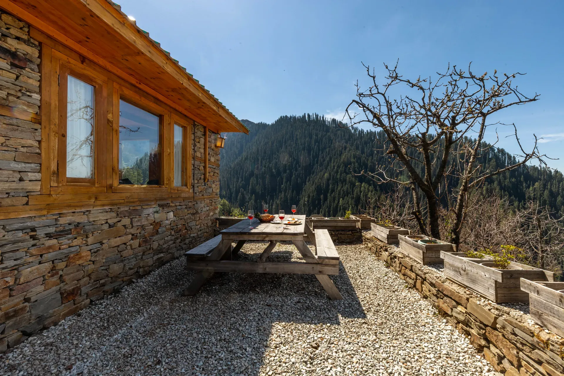 Silvana | Pet-friendly 3-Bedroom Retreat With Attic, Sauna & Garden Near Haku Temple — photo 6