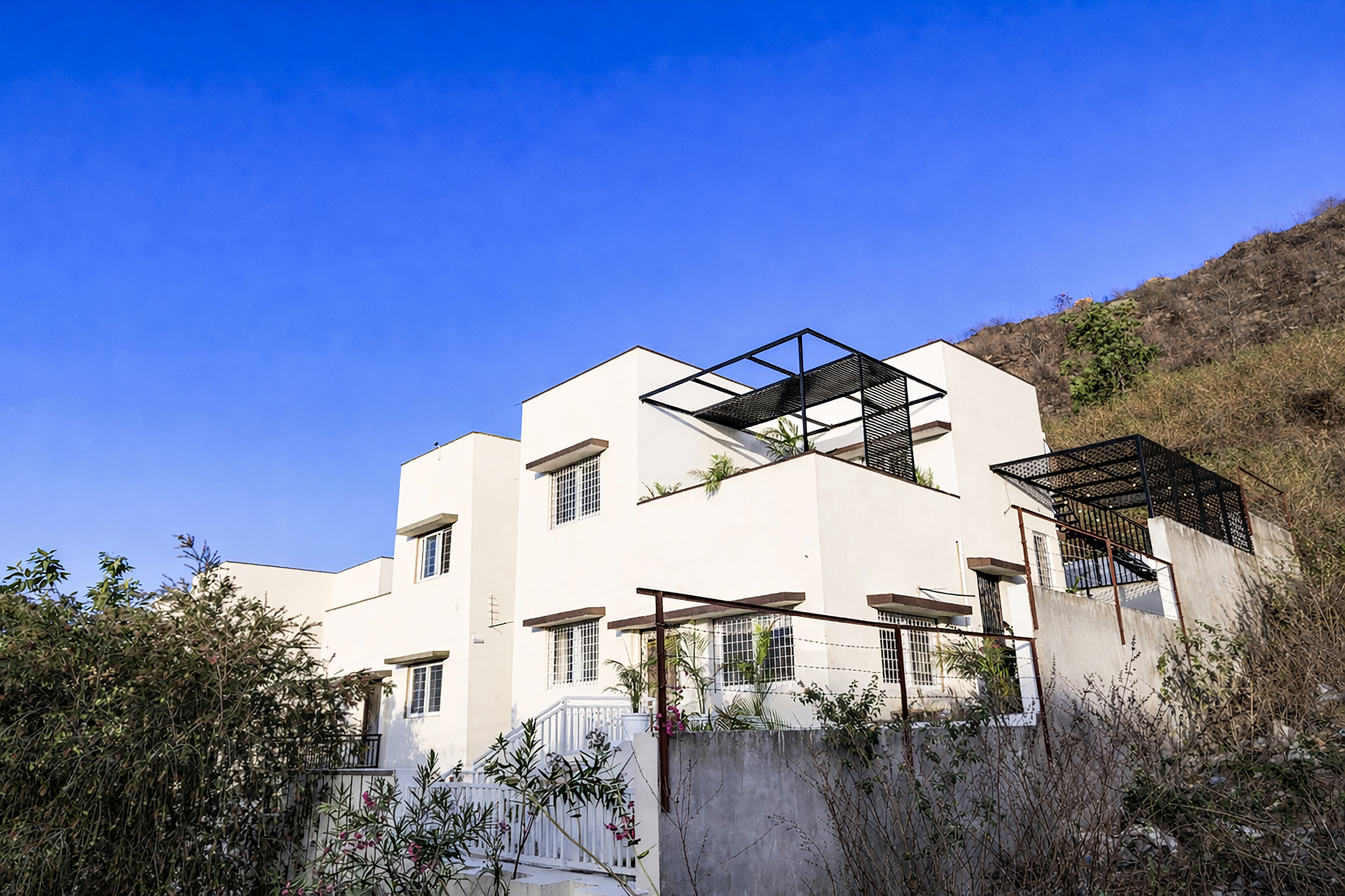 Shourya Athena | 3-BHK Villa With Swimming Pool & Terrace — photo 22
