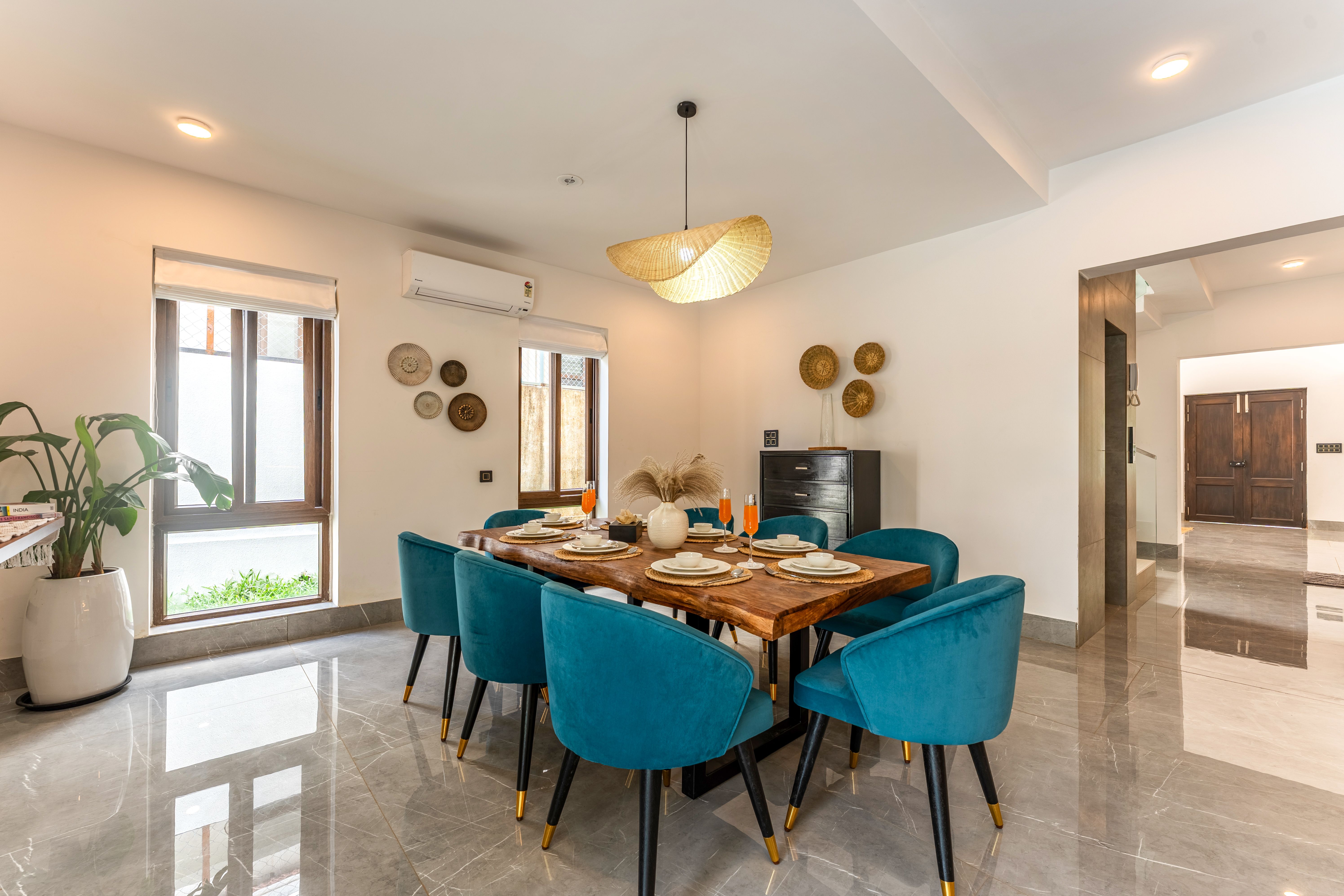 Casa Del Mundo | Luxe Pet-friendly 4-BHK Villa With Pvt Pool, Bar, Lift & Scenic Hill Vistas — photo 9