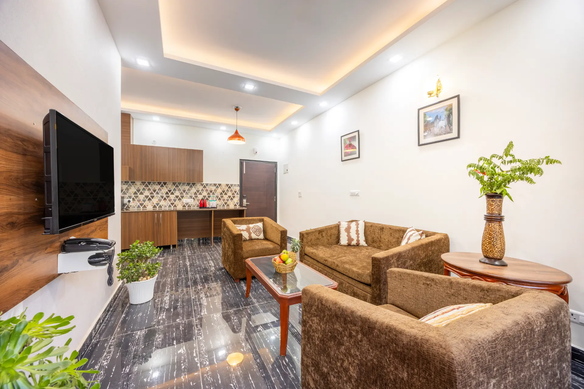 Kingdom Heartz | Charming Pet-friendly 1-BHK Apartment With Balcony, Common Pool, Common Garden & Restaurant — photo 12