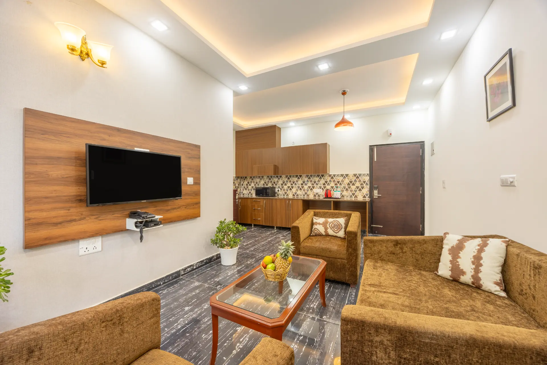 Kingdom Heartz | Charming Pet-friendly 1-BHK Apartment With Balcony, Common Pool, Common Garden & Restaurant — photo 11