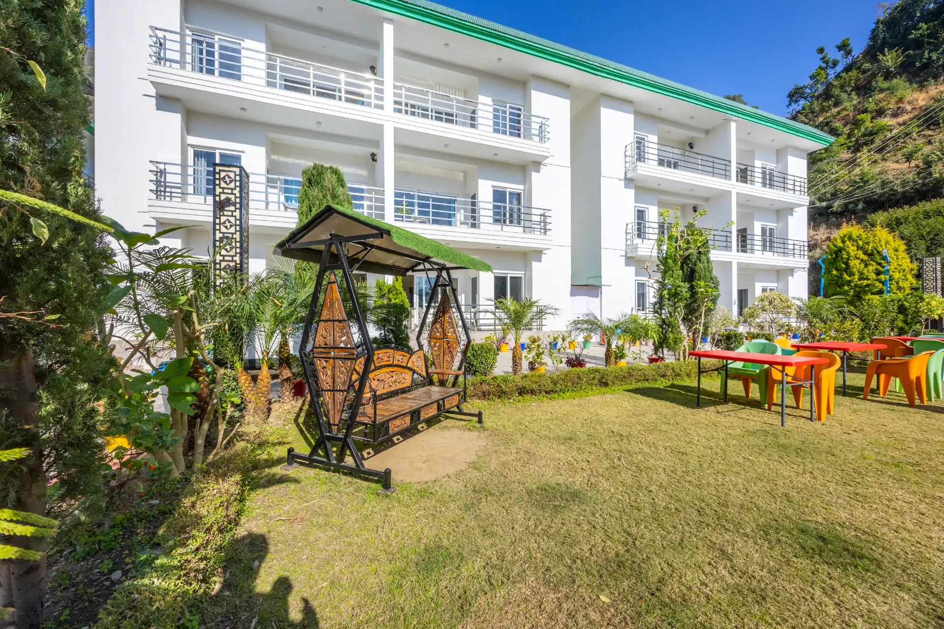 Kingdom Heartz | Charming Pet-friendly 1-BHK Apartment With Balcony, Common Pool, Common Garden & Restaurant — photo 5