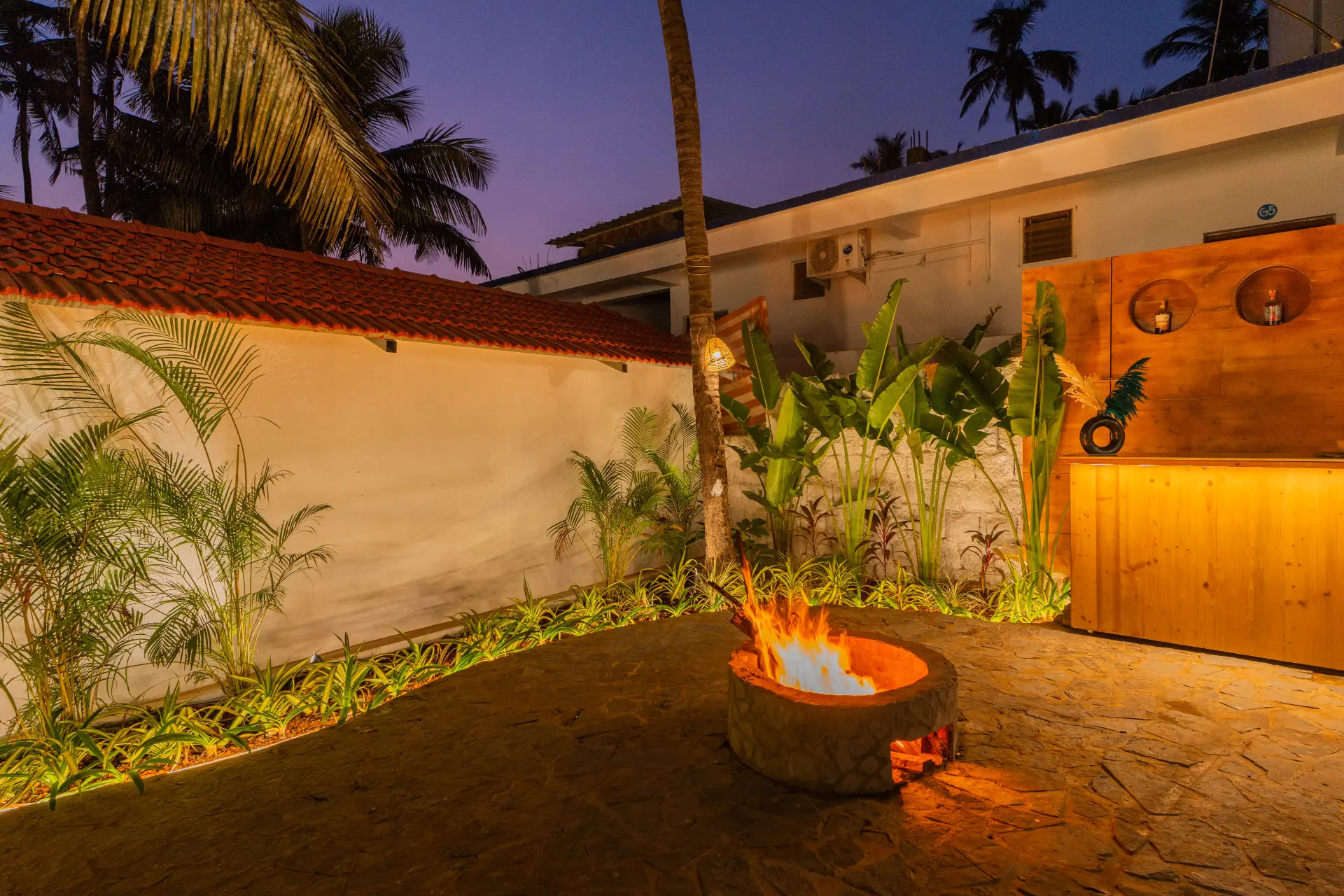 House of Neptune | 1-BHK Boutique Hut | Open Kitchen | Sit-out area | 10 Meters from Ashwem Beach — photo 7